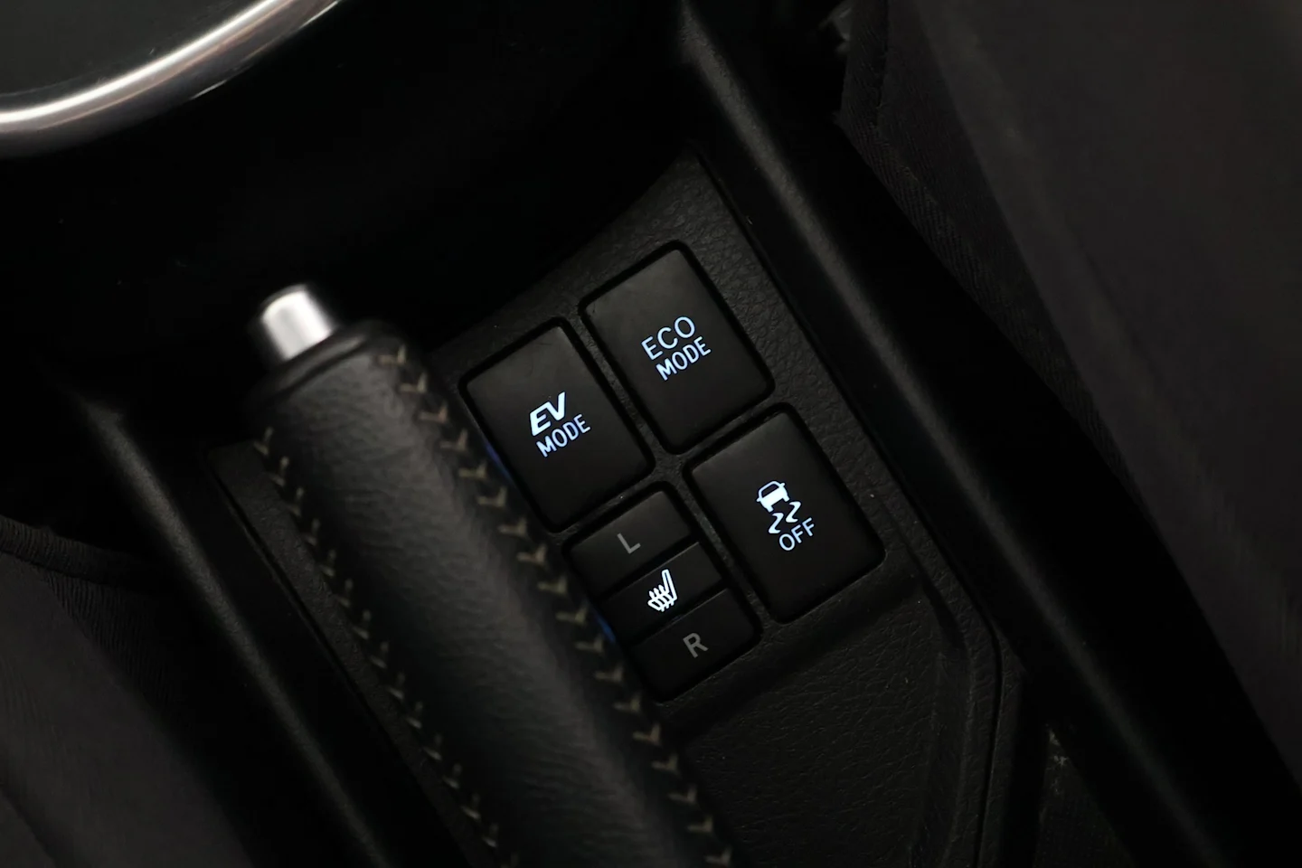 Car Image - kVxtlrVCa7sV8DR9rTwZ4