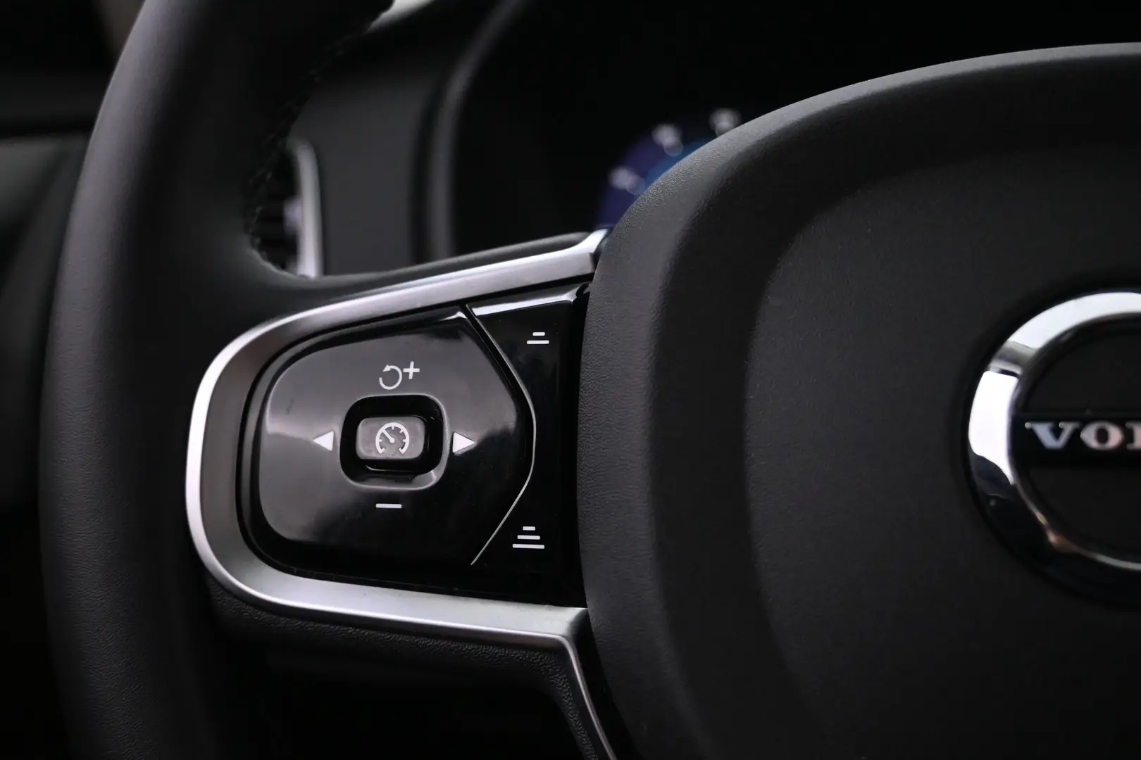 Car Image - 7jcOU7sDStPqsqZXKLF9b4