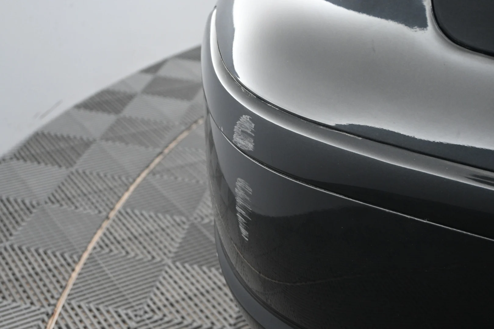 Car Image - 27vZu7Y7tqbDjfG2lt10zB