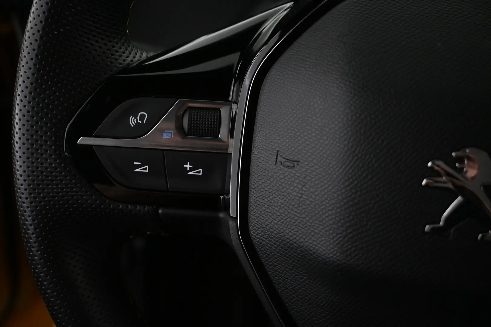 Car Image - 2aGMHztWDqE4SW31xrw9HV