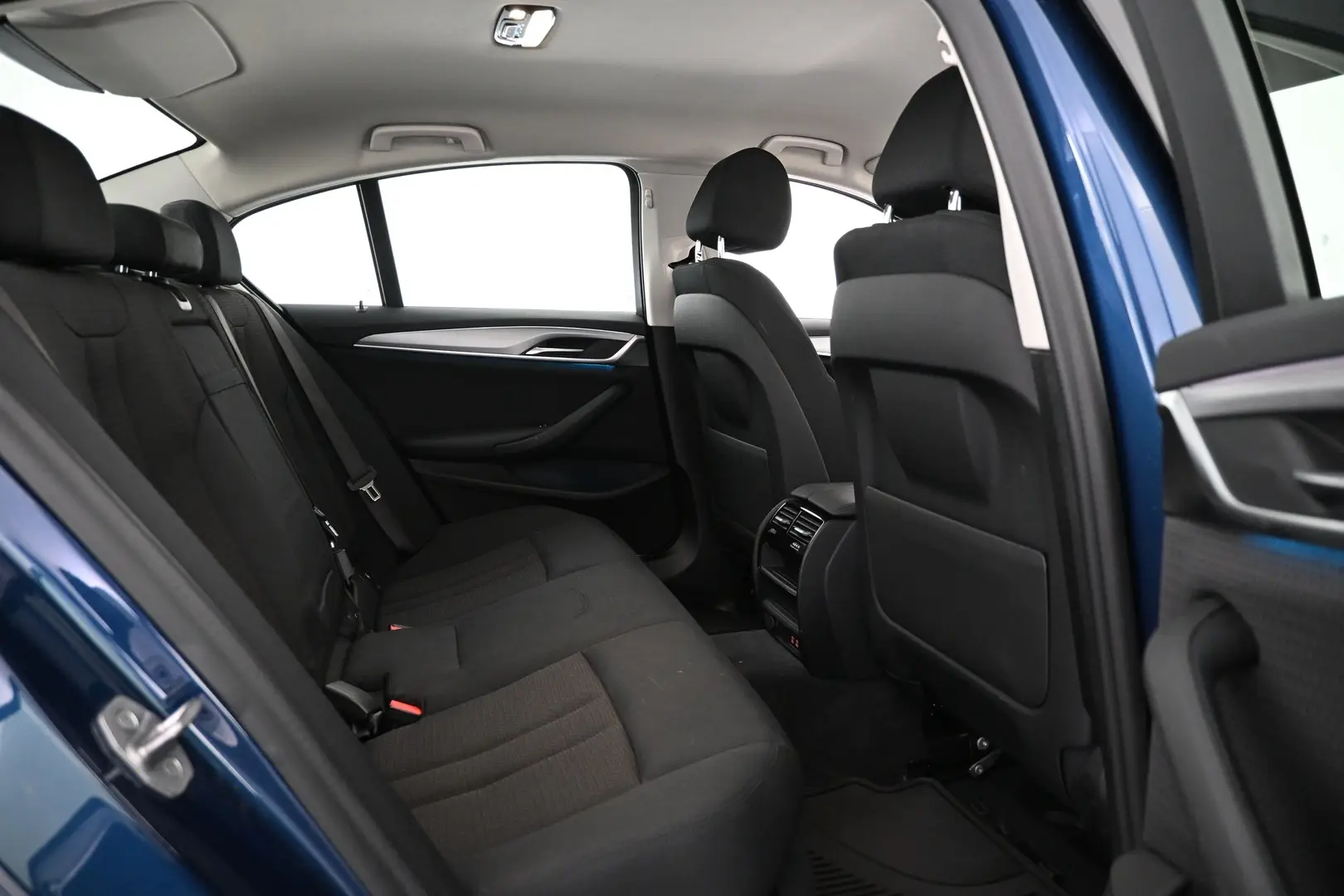 Car Image - 1BNd3ZXZDQcmleBciyCEvx