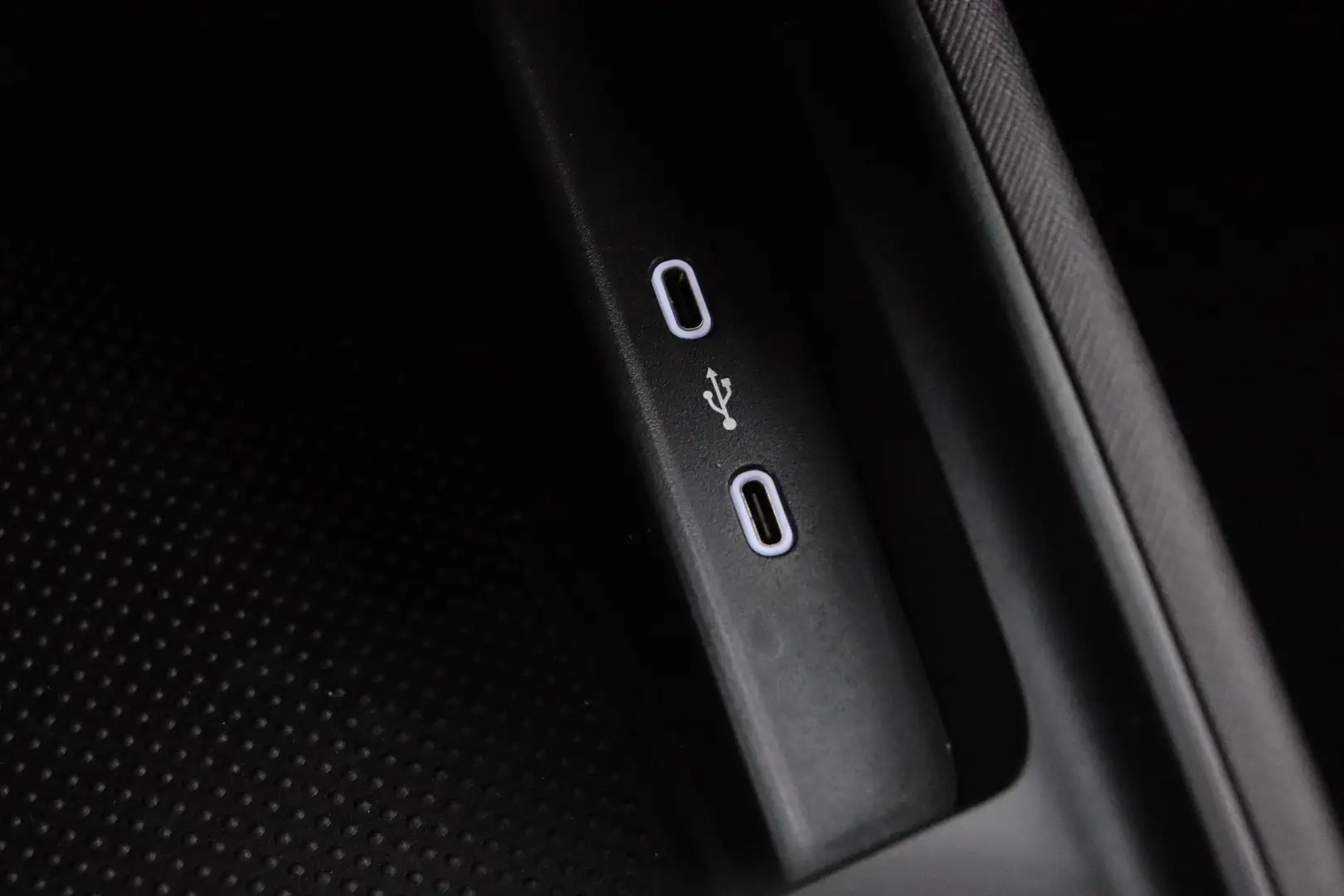 Car Image - 3XnBfCoR9uCQdhd39xJqCi