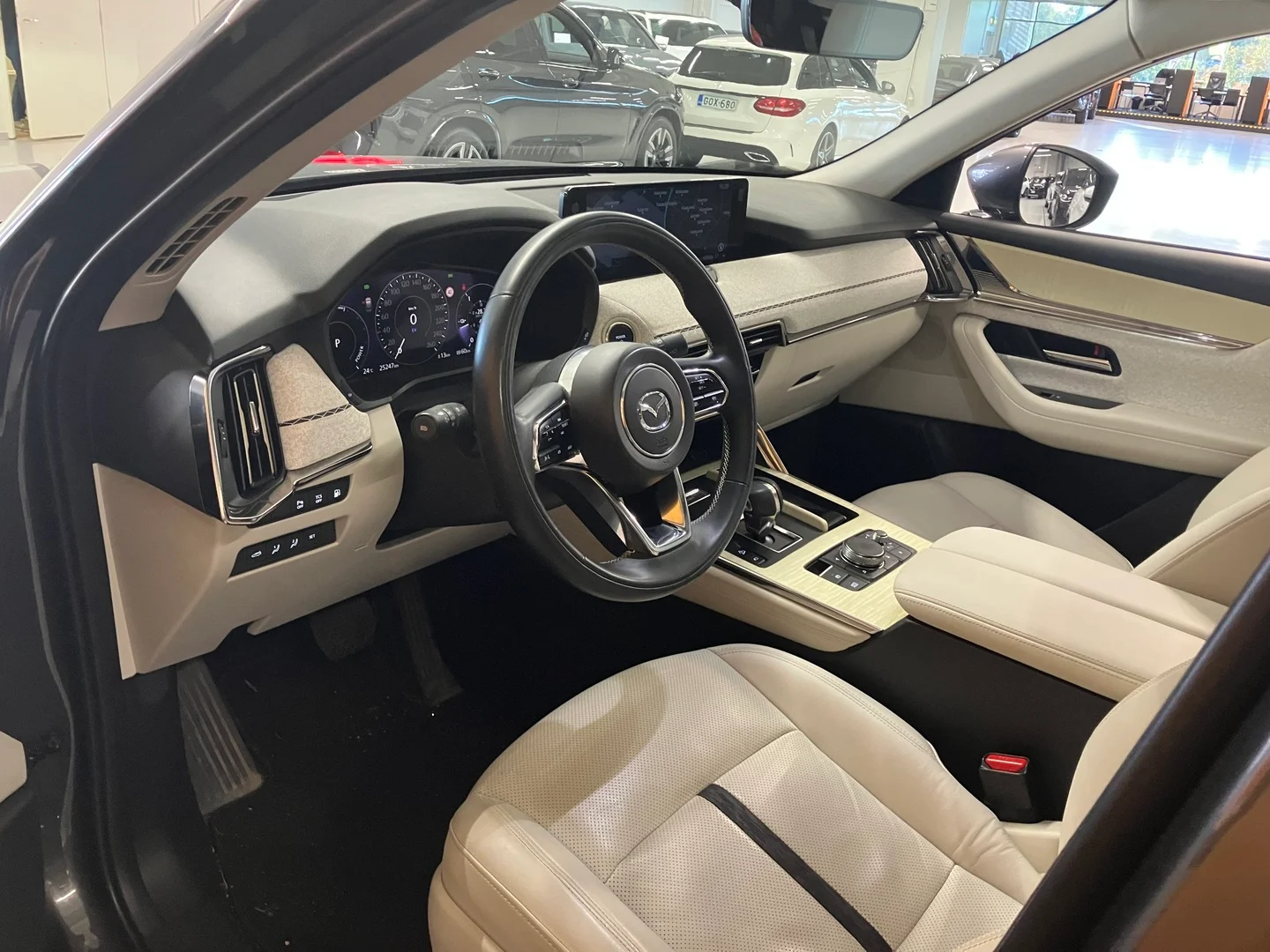 Car Image - 3cFiUpj3GgkYBh9mDvaPKn