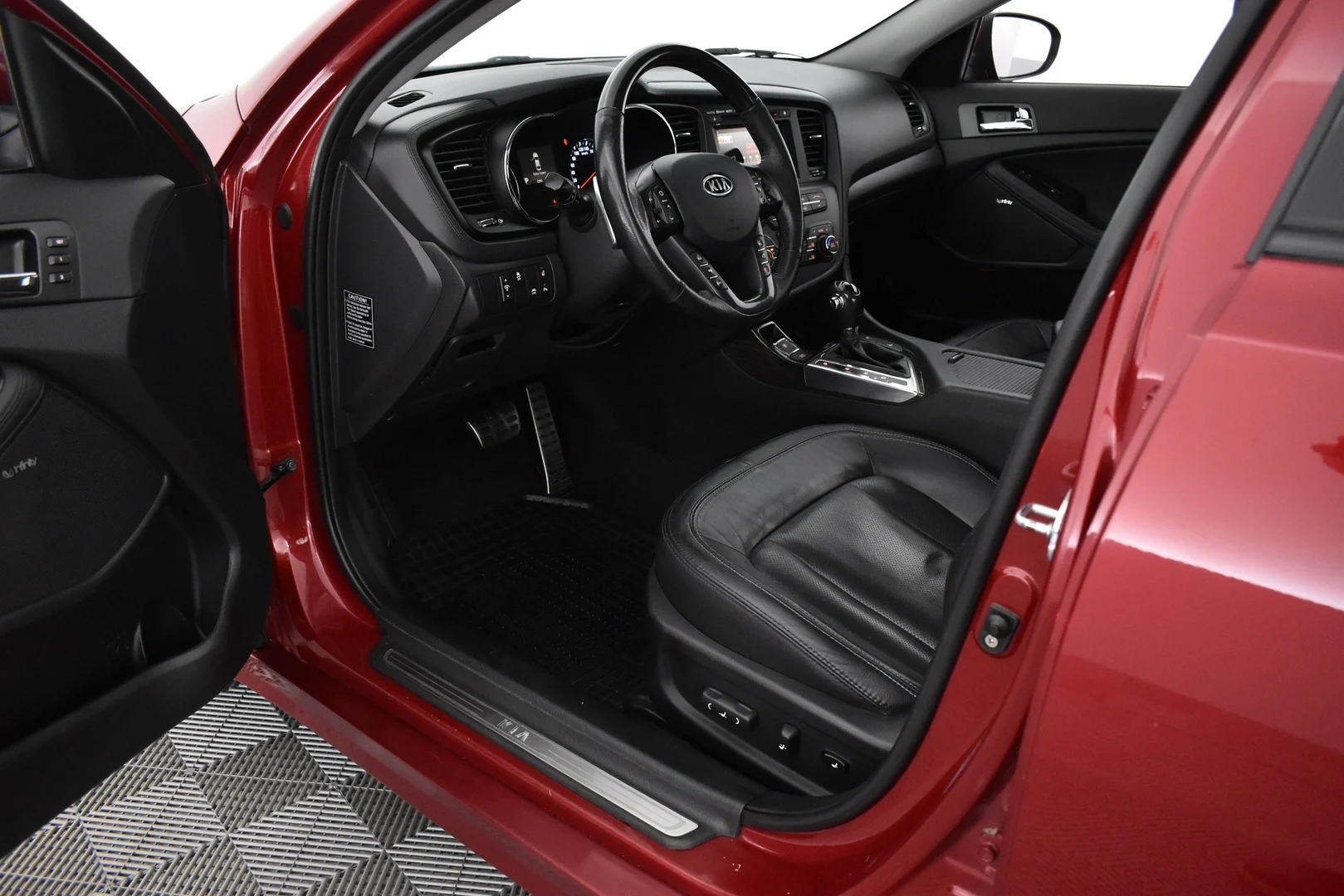 Car Image - 1hvdLRkkswTTN9pM2gfxdn