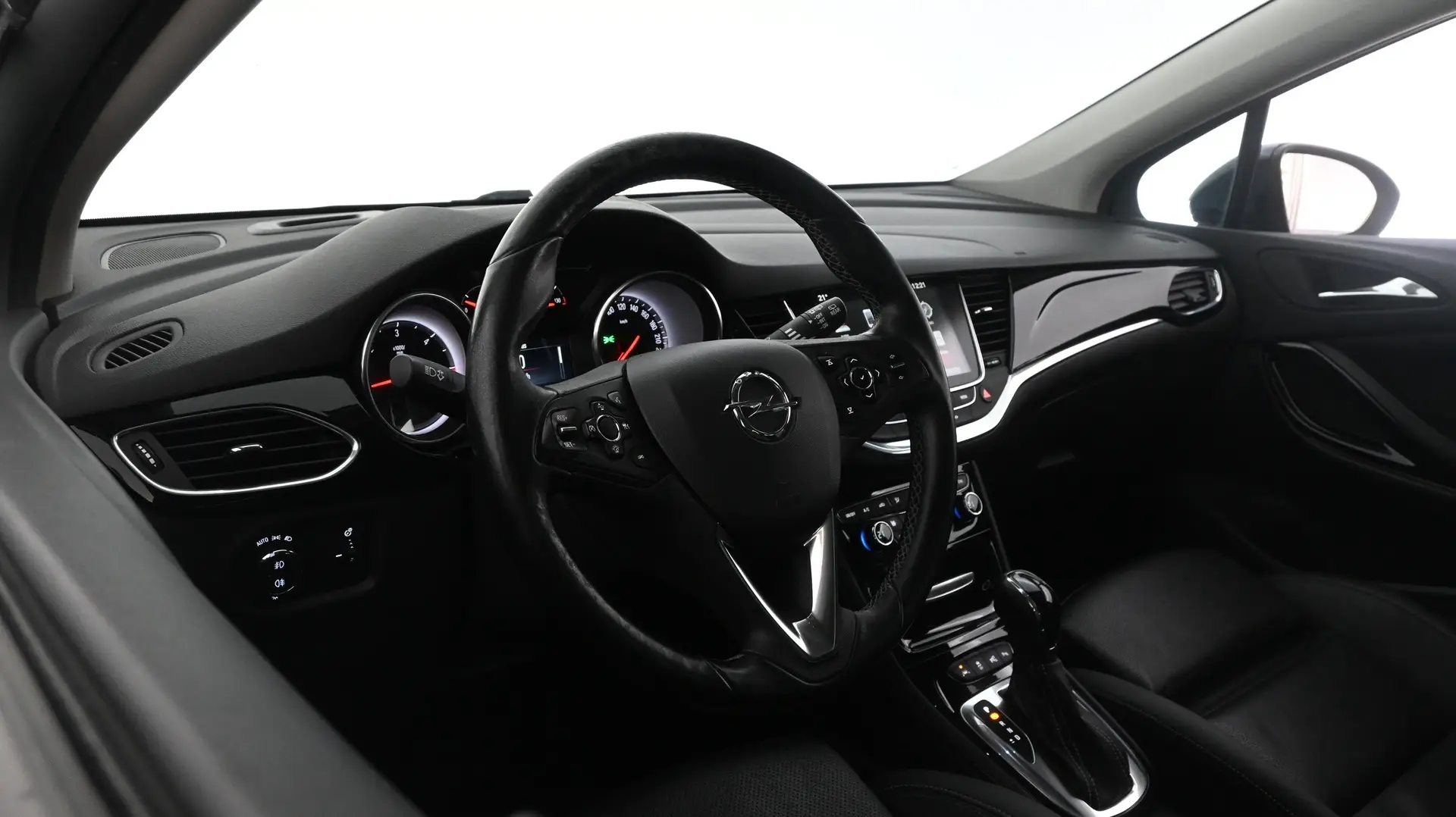 Car Image - 7w1HkwvMwyK6uYMGt5WtCa