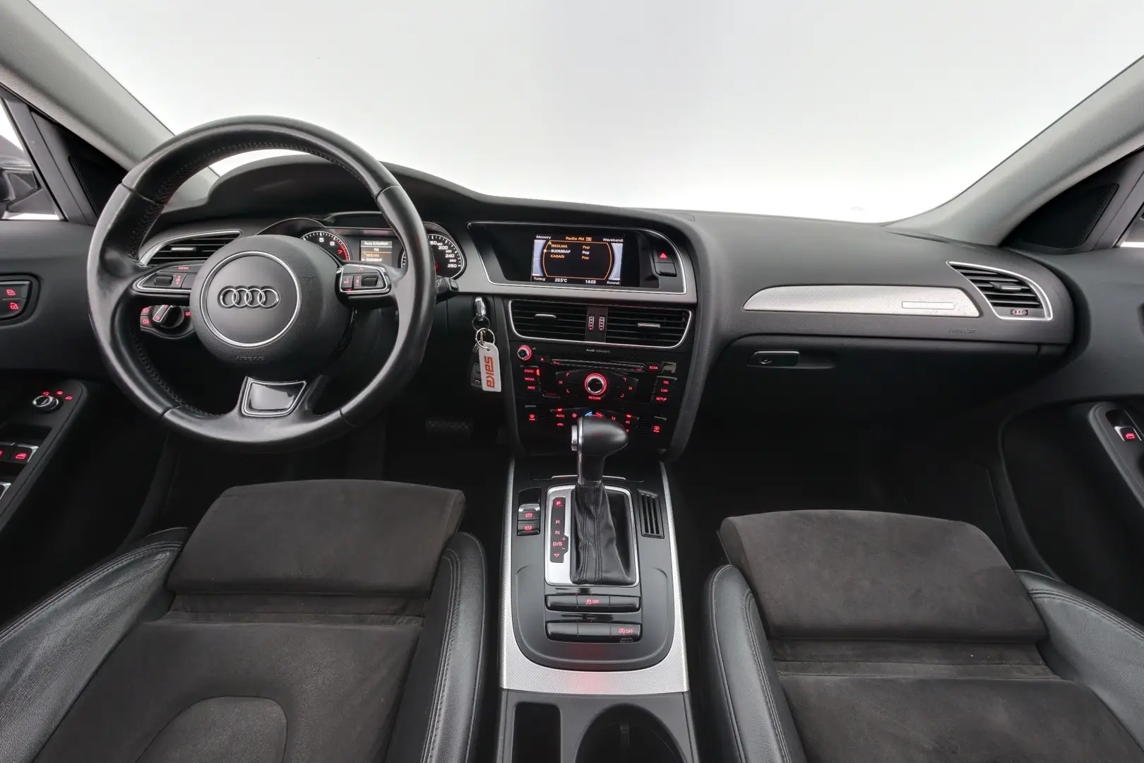 Car Image - 6wnUzD850k42O3SyLzFYYm