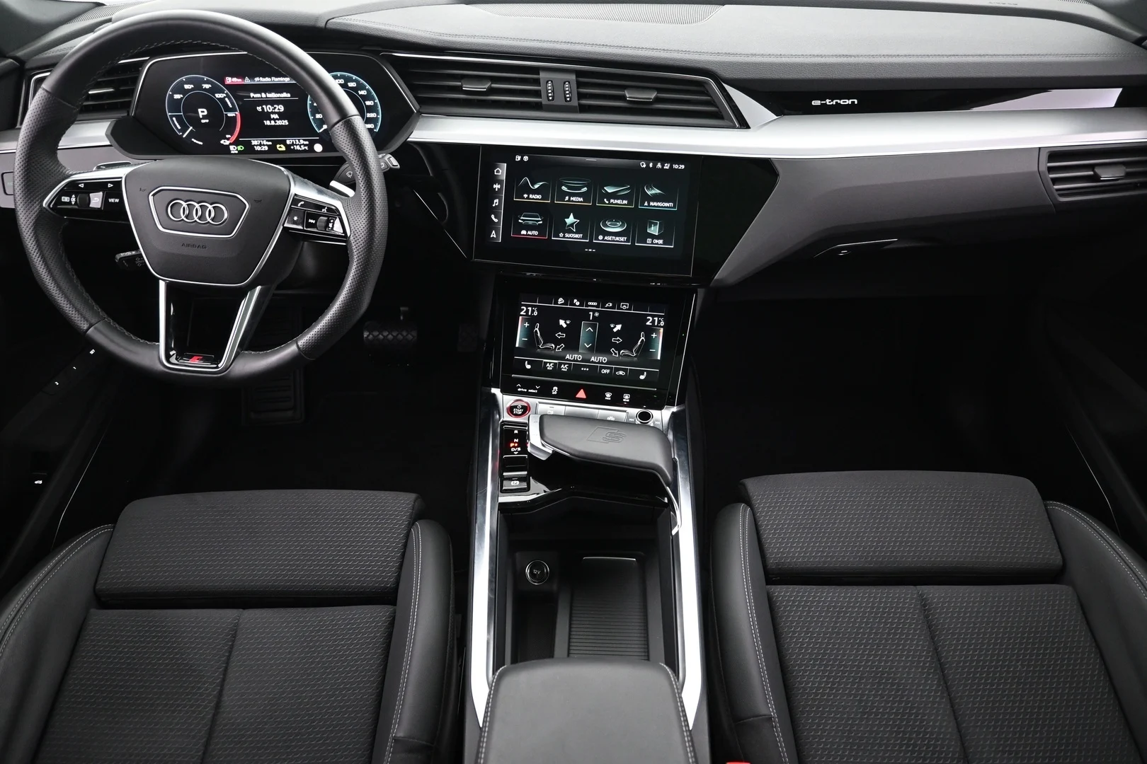 Car Image - j4MOEiYWG9vehRUY2Xqvm