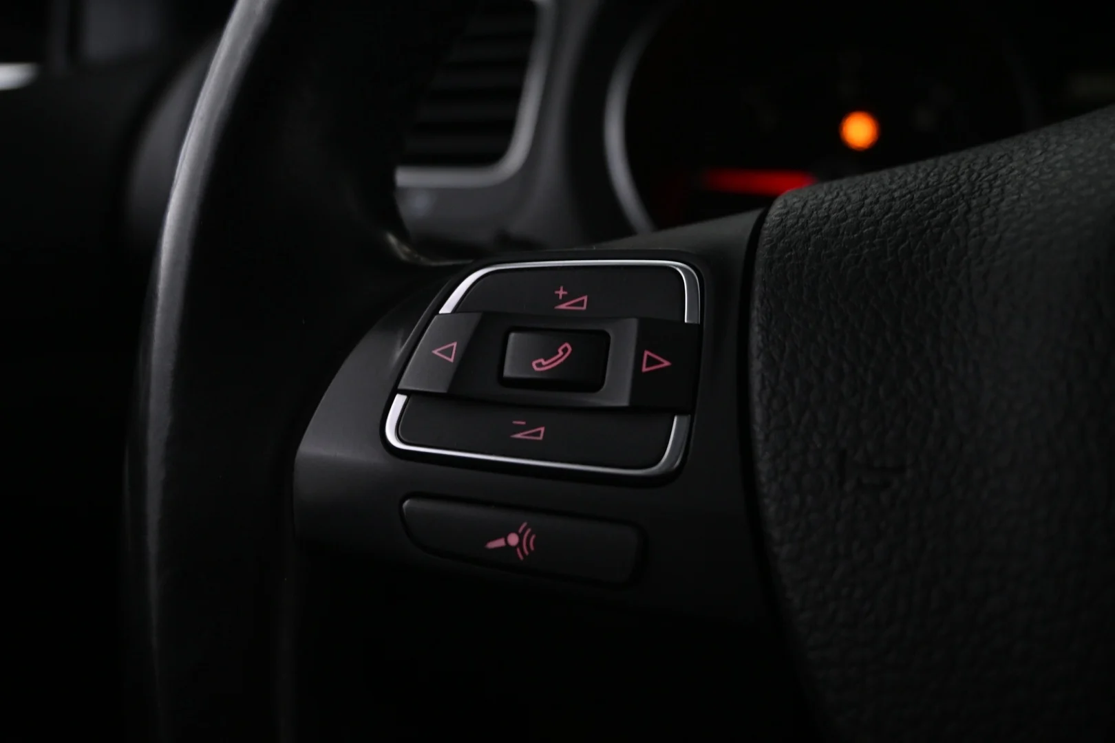 Car Image - 15GB2symRfGjtd1D8GNRcg