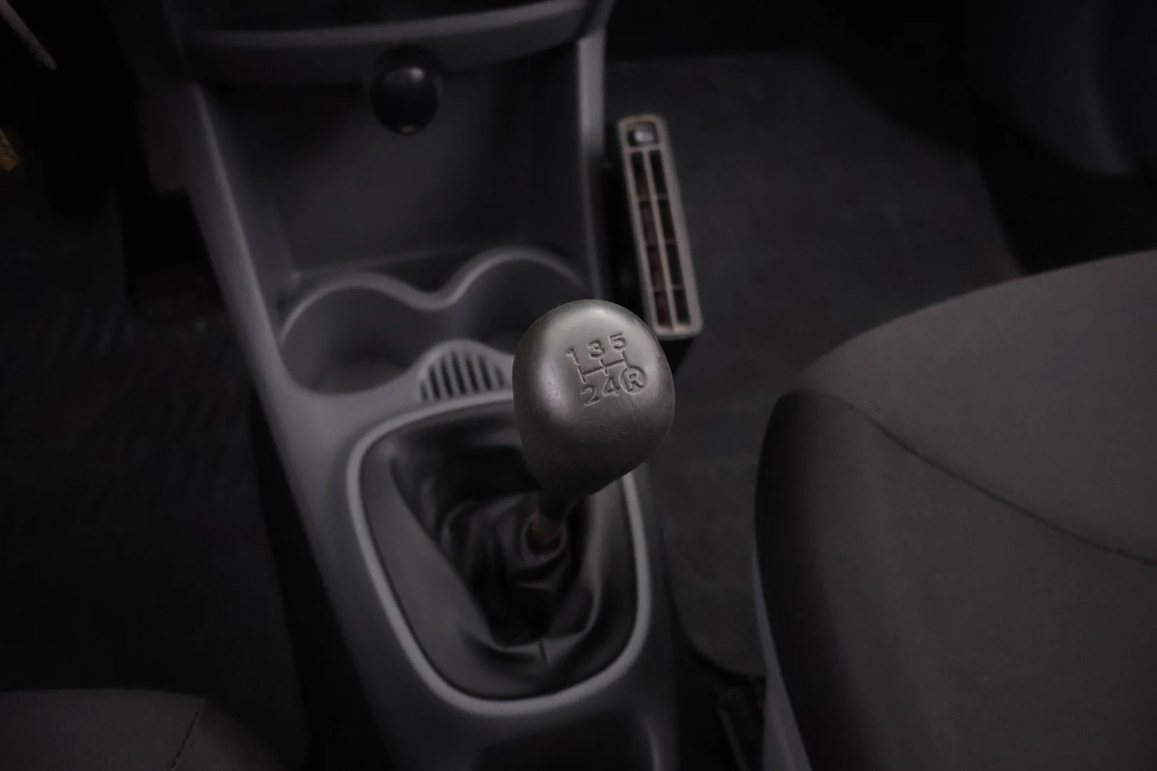Car Image - 7GtD2r9XiQHD6K01MFrKoI