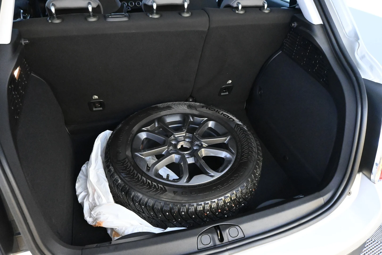 Car Image - 3WFms9UNNLzDfQb3NTgTZH