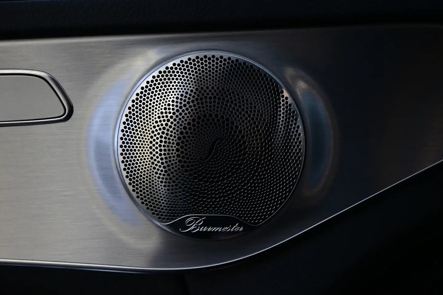 Car Image - 6n6mwhUn9Nc0nxek0Gphkm