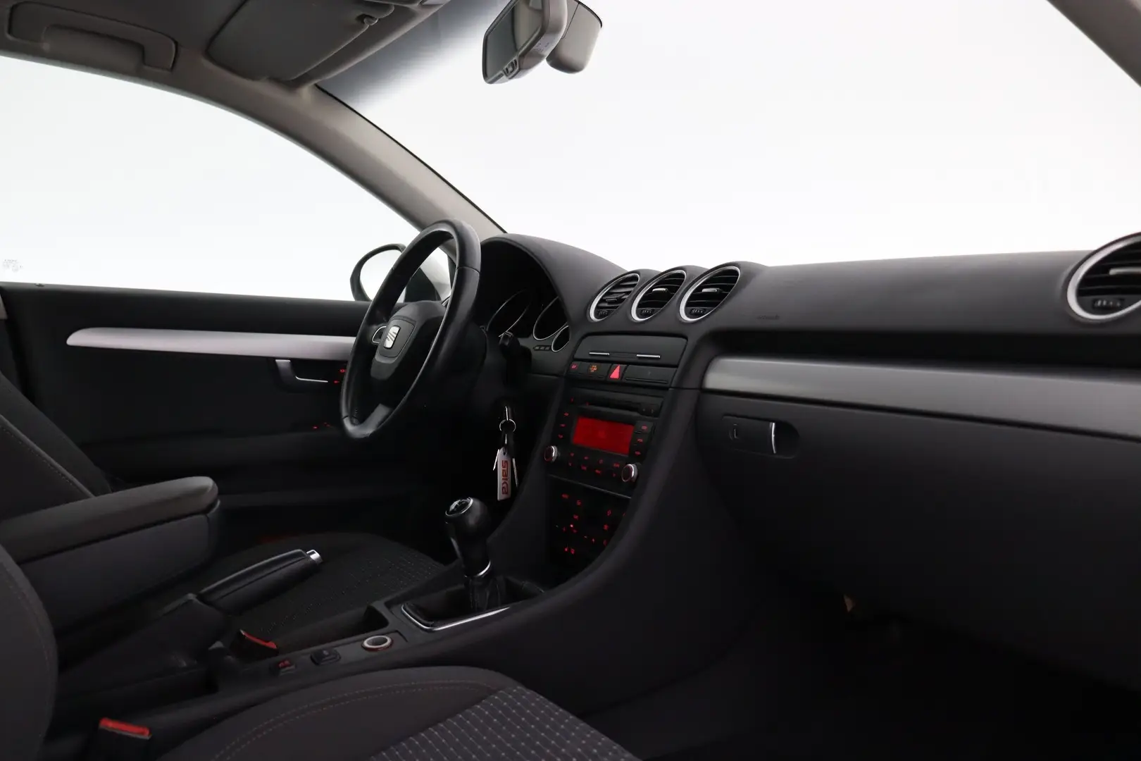 Car Image - 3XKXRwSw7mFJgPiGTk78Rv
