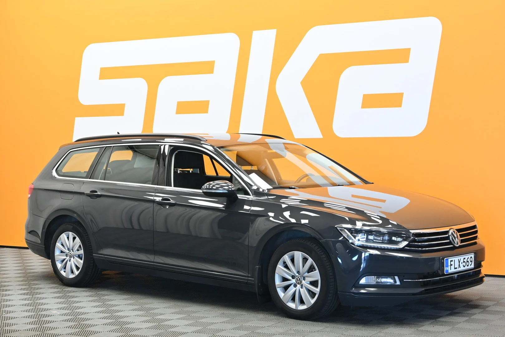 Car Image - 4lIMgOC5v5BJzDkQNsHO8b