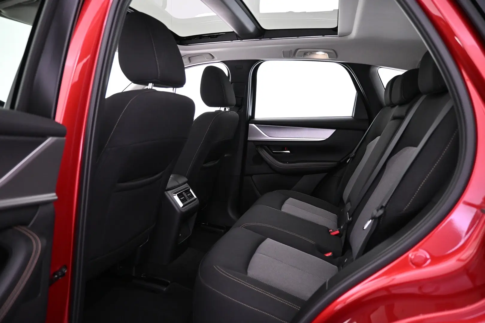 Car Image - 3UELgpT44M04JZ2UYyzvjG