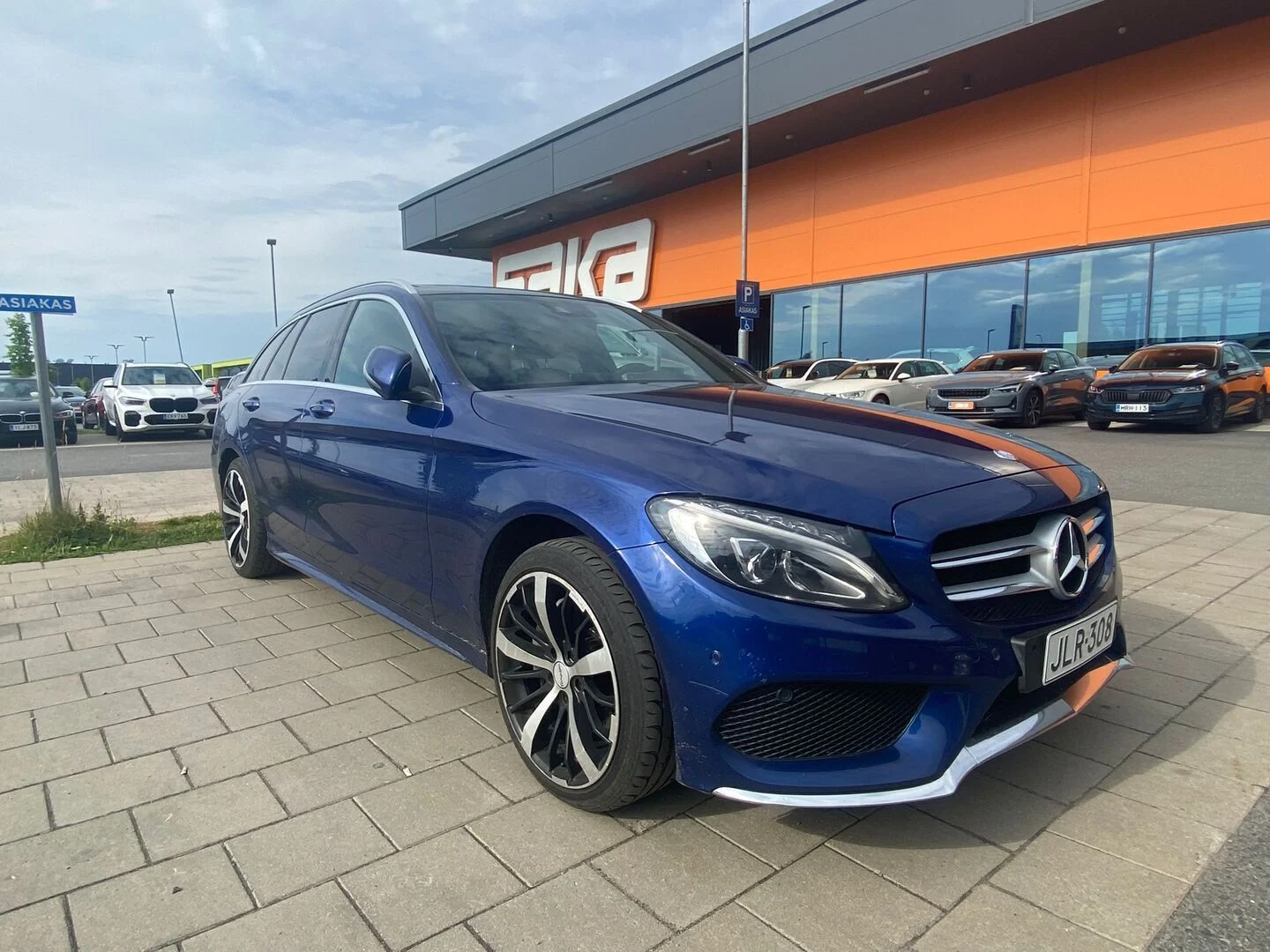 Car Image - 2nfyo82dJrq9ys1f7YATVp