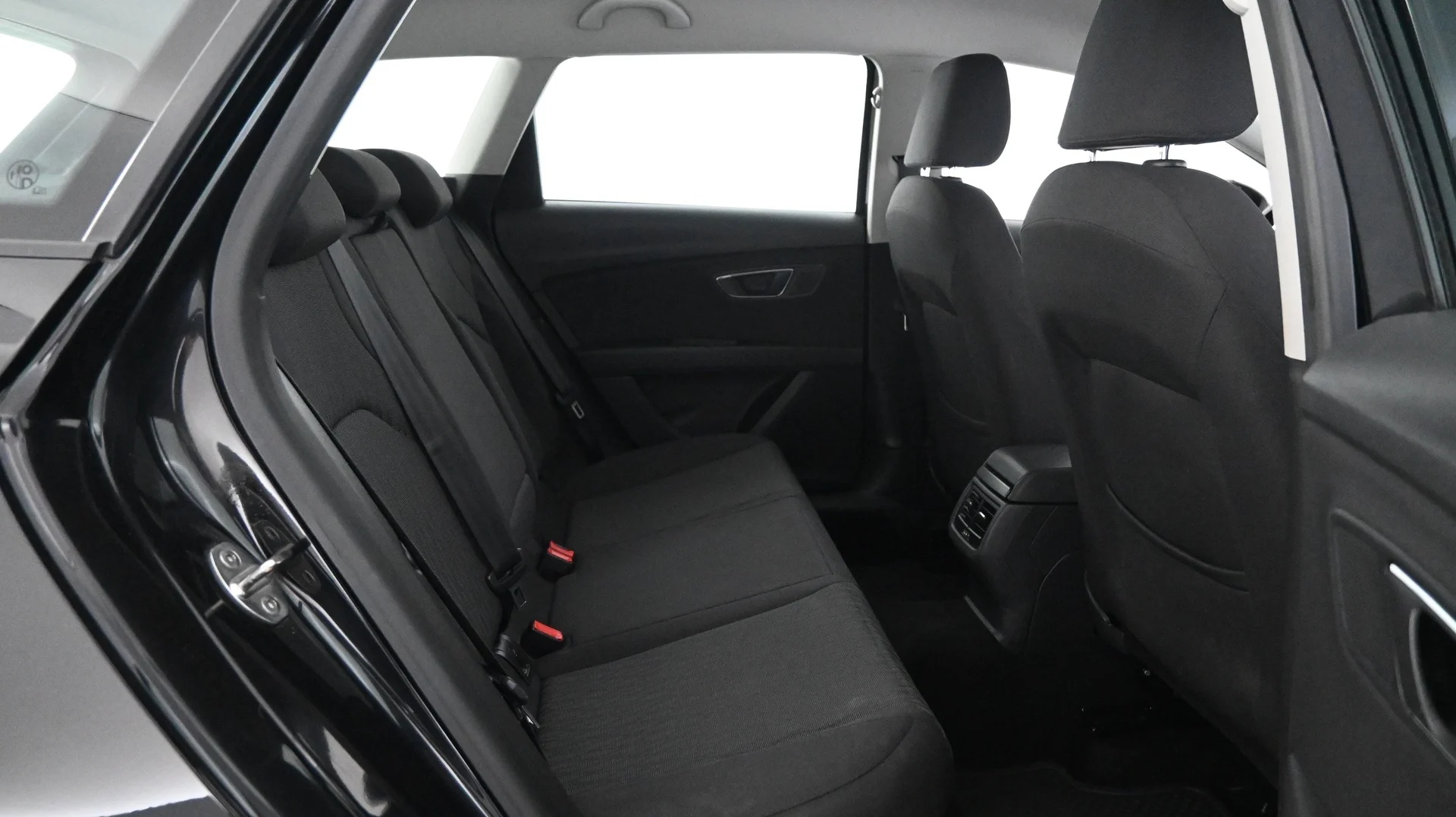 Car Image - 1kcvbpHymWlspUzw17biqL