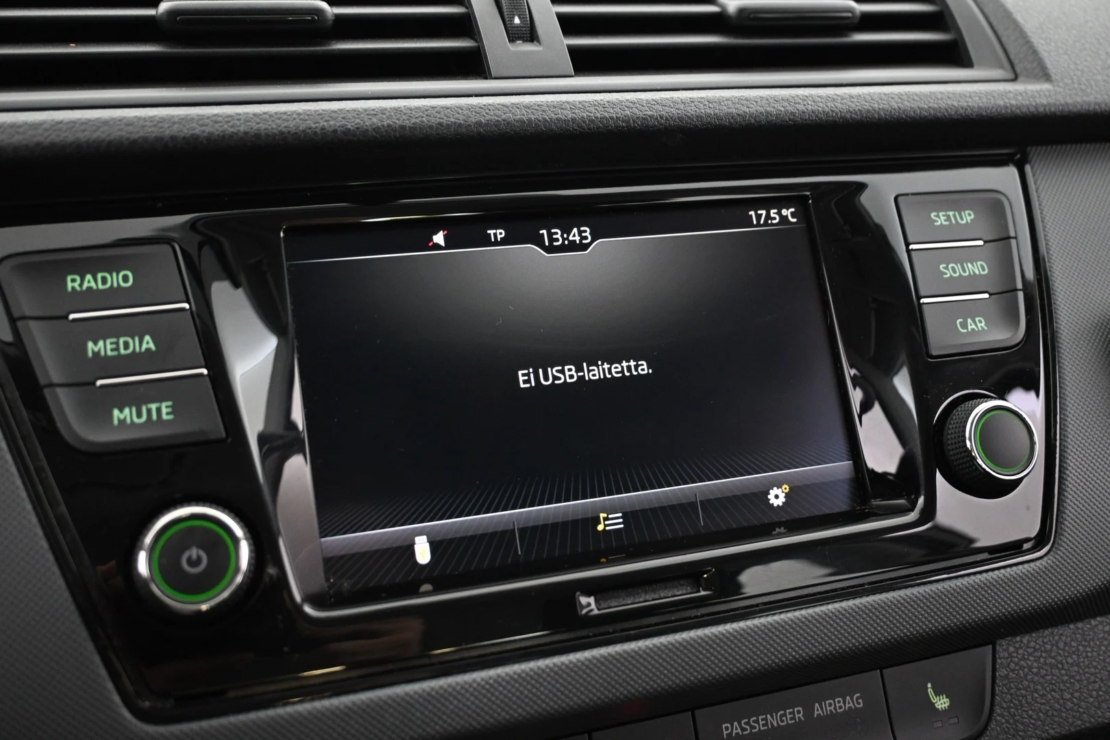 Car Image - 6vws8ebQdnnCQNFDT2CYXd