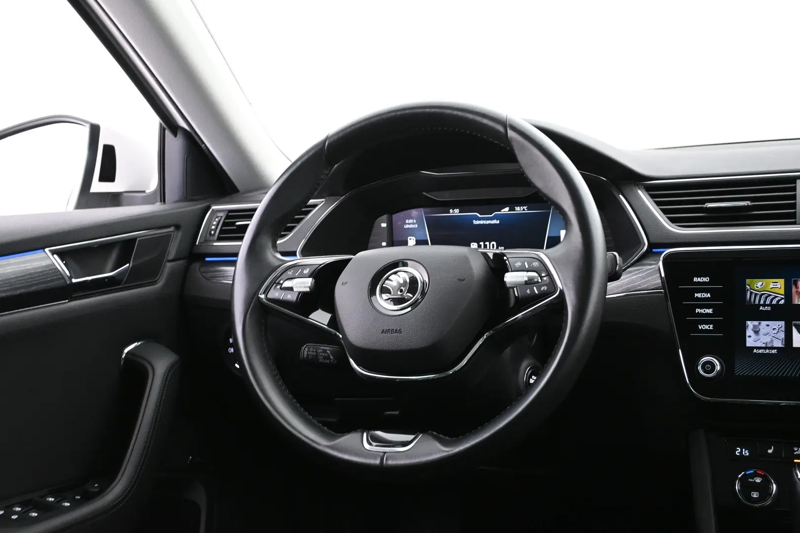 Car Image - 1mRM6aVx5eEYs2MTcgbr3T
