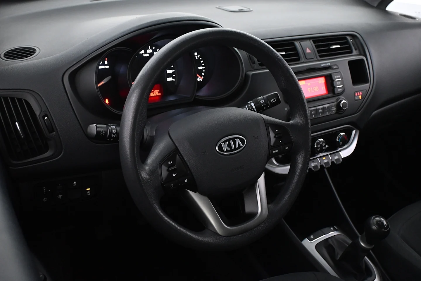Car Image - 2mYIZjvMkQYp3XjM5w3gtI