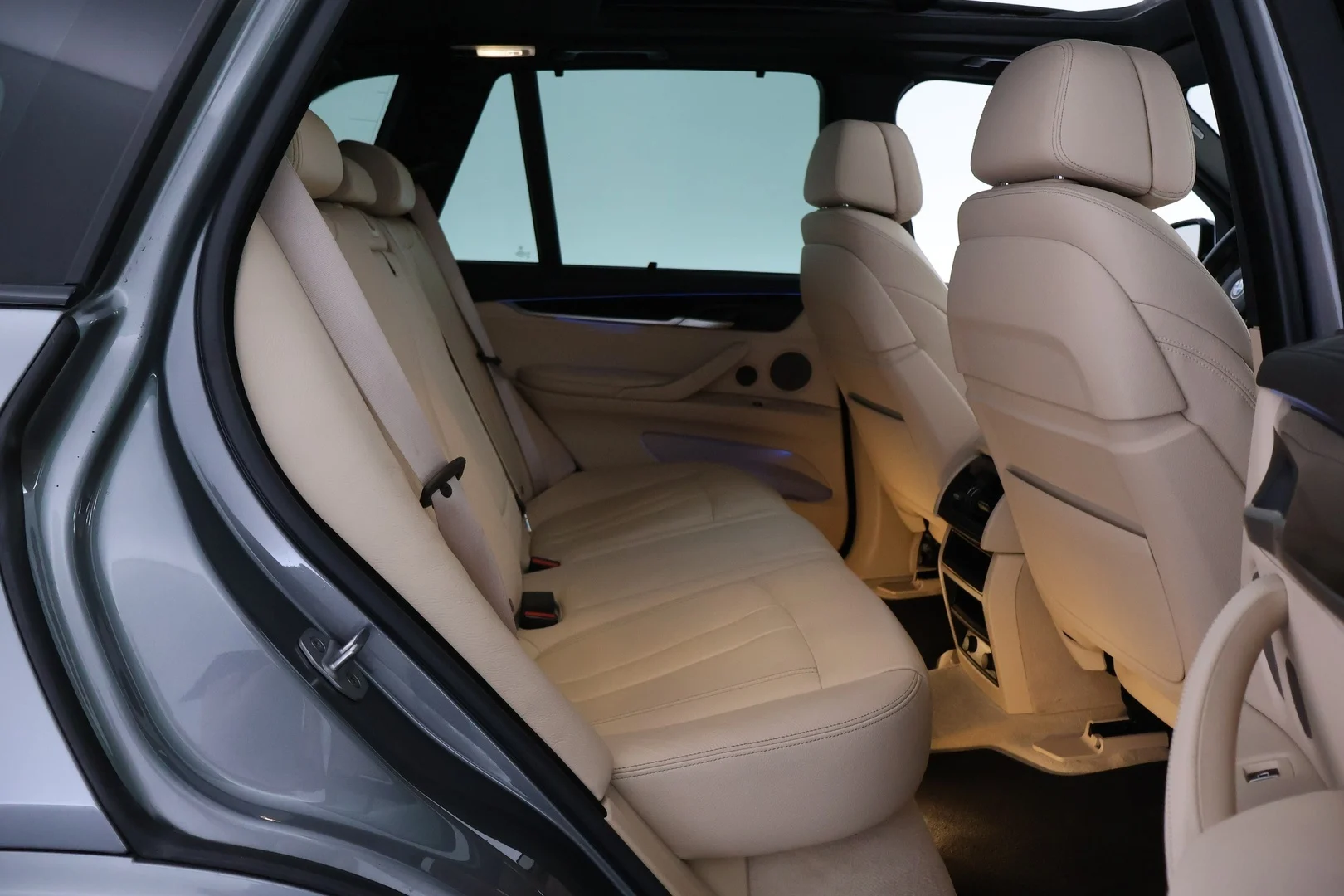 Car Image - 6oXDktJs0hZNKGpNmggSUm