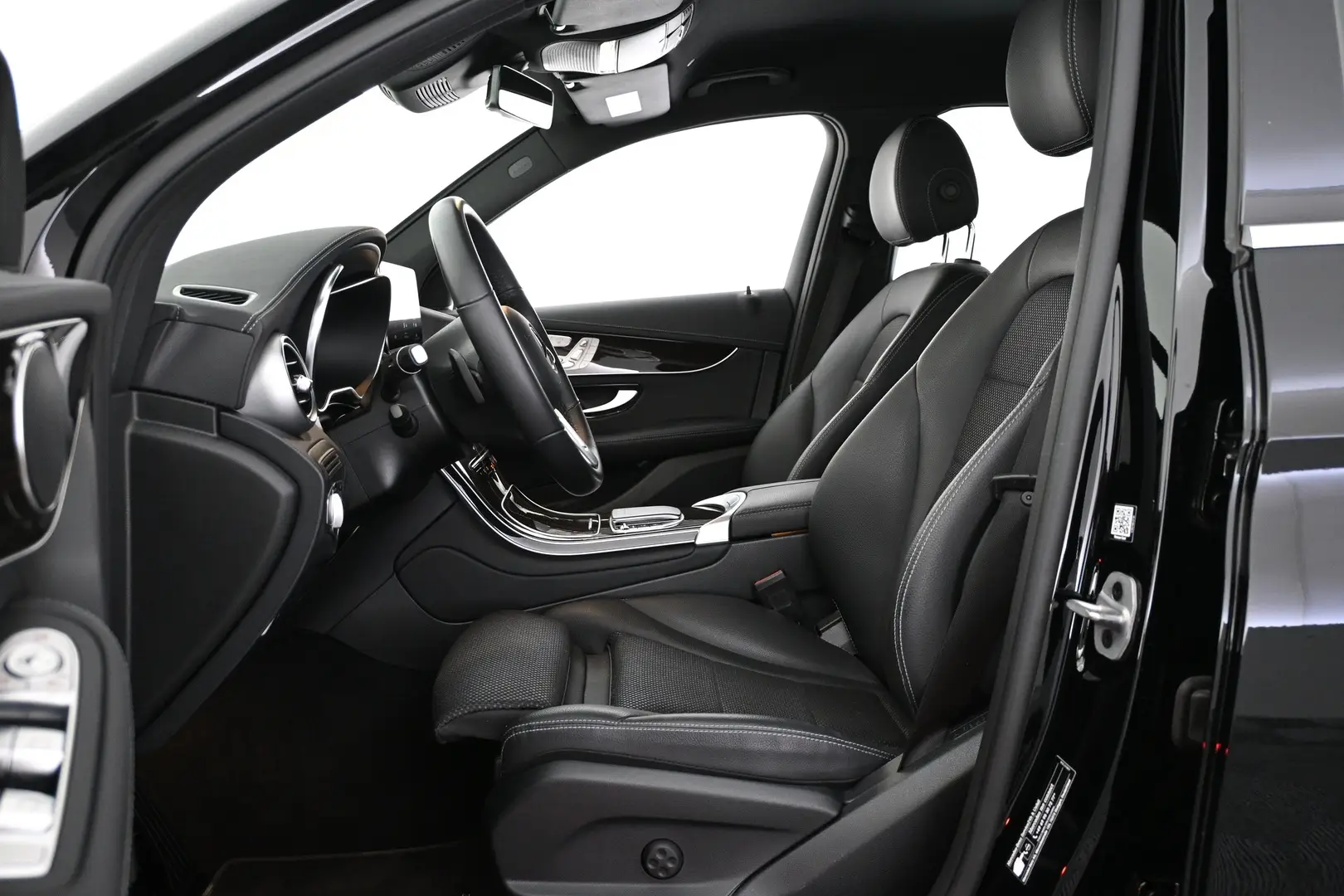 Car Image - 6H2r5xwdSU8rhUpXaard6D
