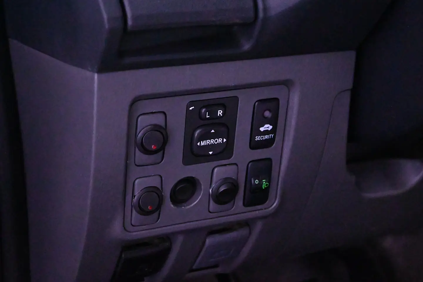 Car Image - 71NycIlHLgzzjBUWrx61h3