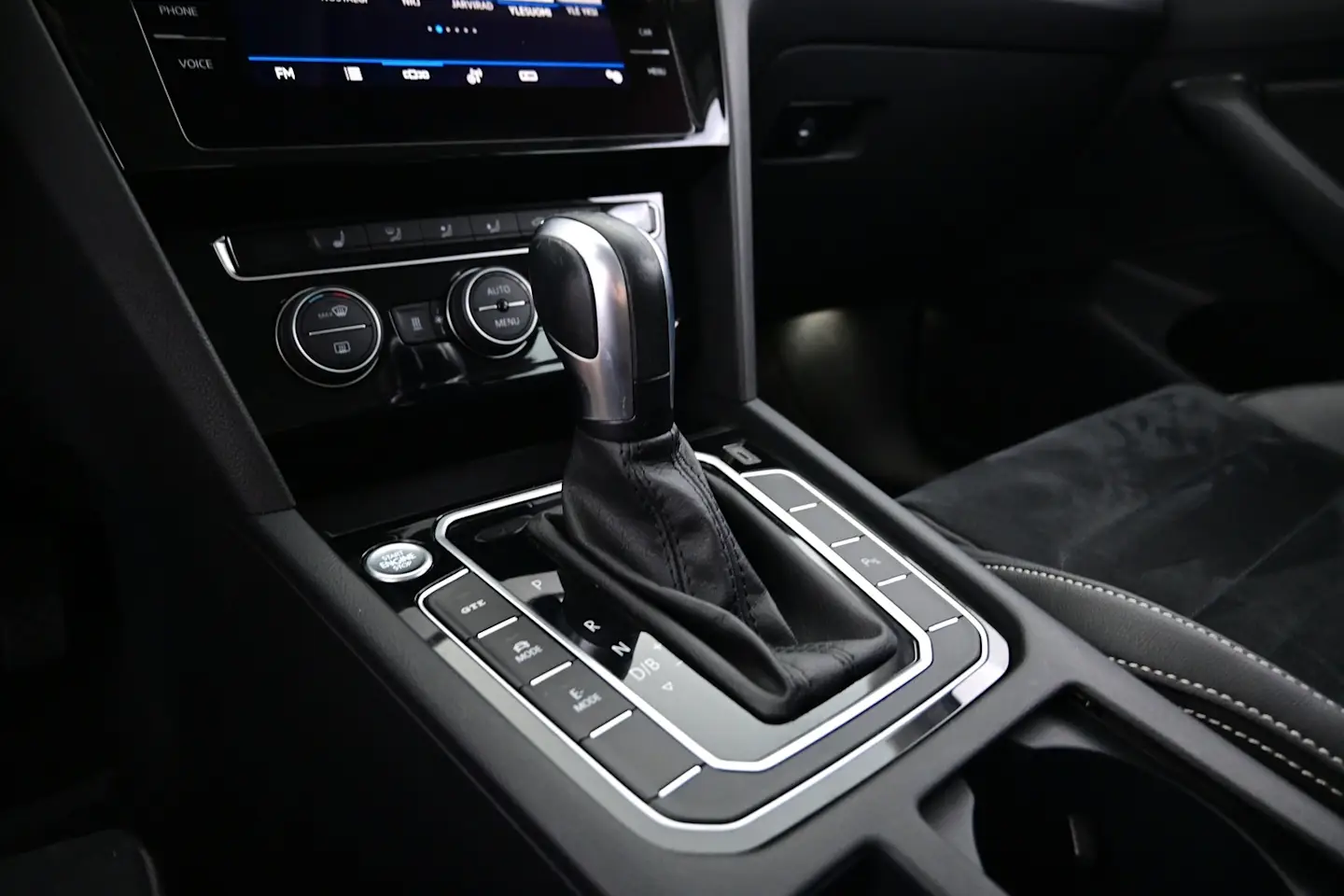 Car Image - 6sBfrKlQNtotmlhrld6aHo