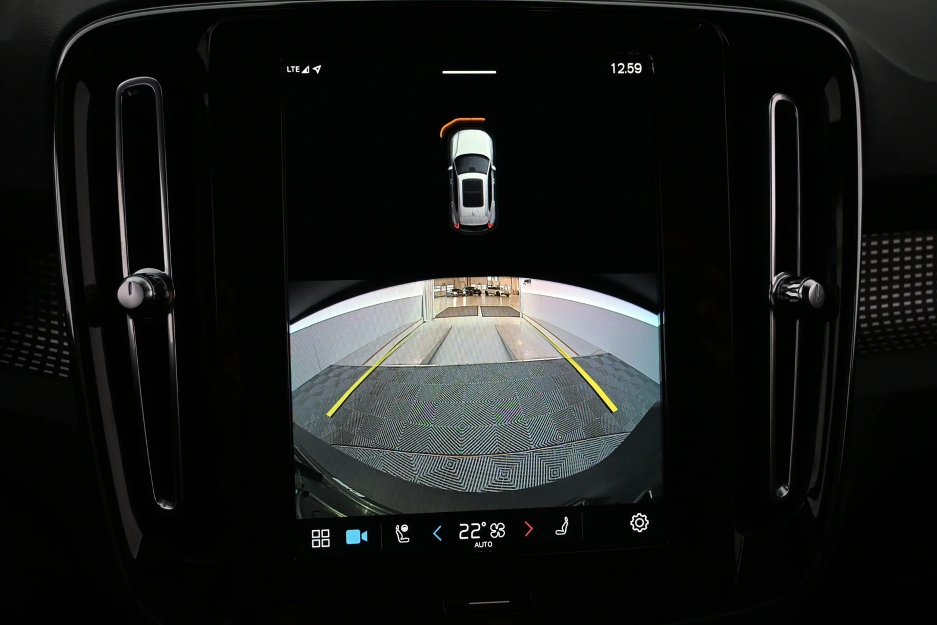 Car Image - 2sI1FRSZGUevcpScCOESdR