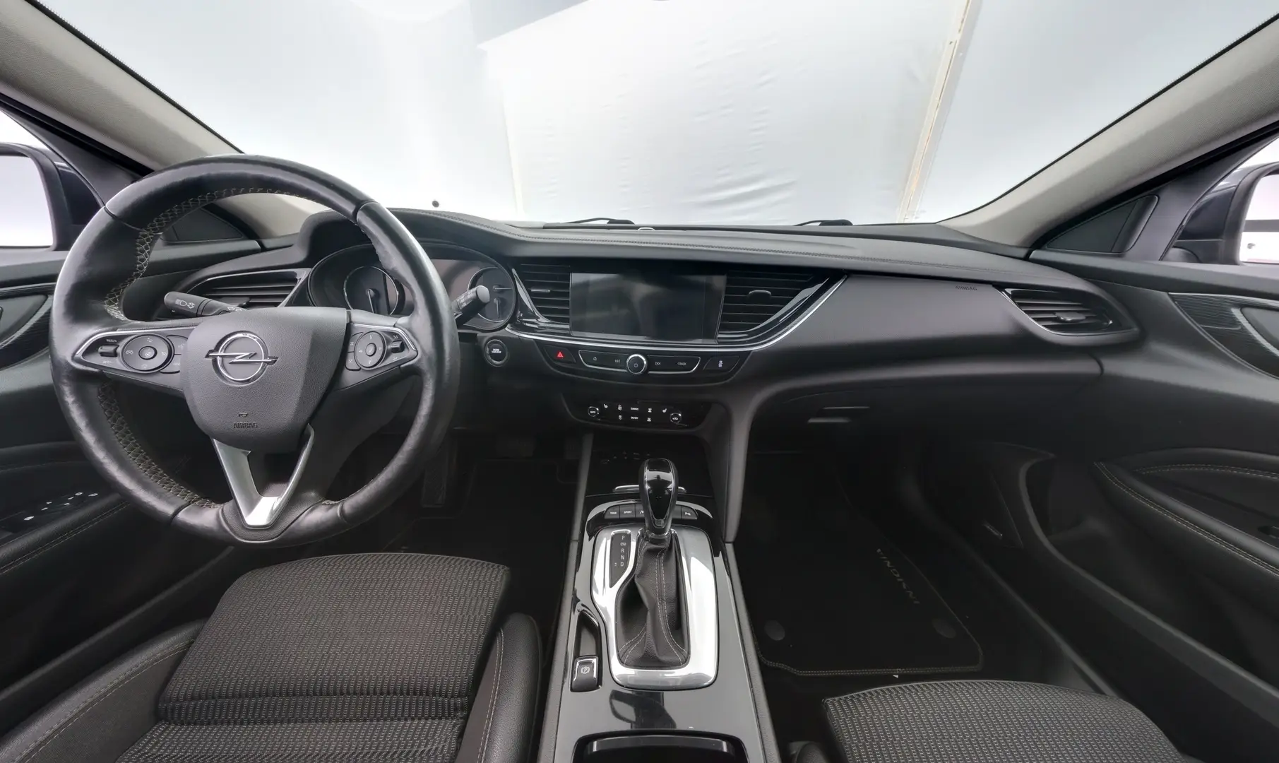 Car Image - 7jG3em0Dm8CXcHsRyp4amz