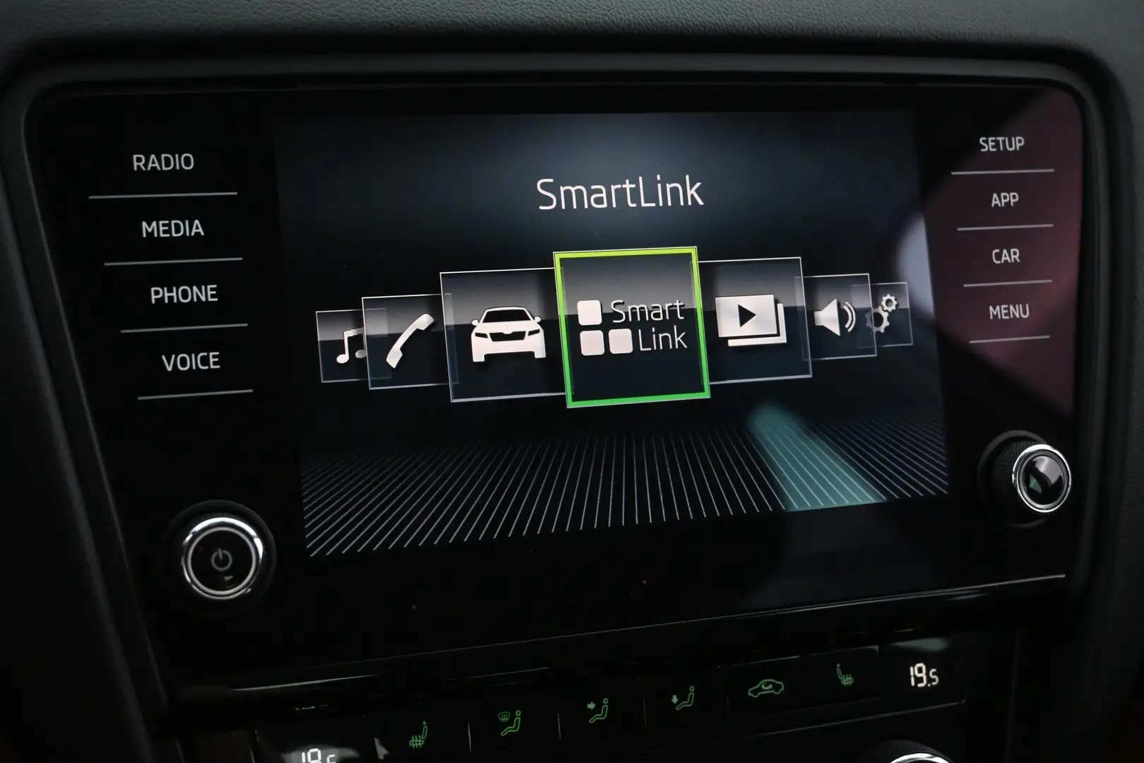 Car Image - 2SaPg6IZUVKnWmLFuAOvNn