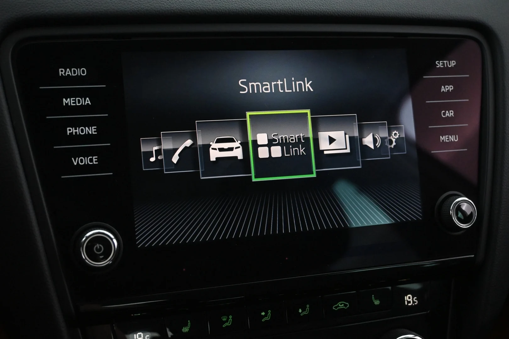 Car Image - 2SaPg6IZUVKnWmLFuAOvNn