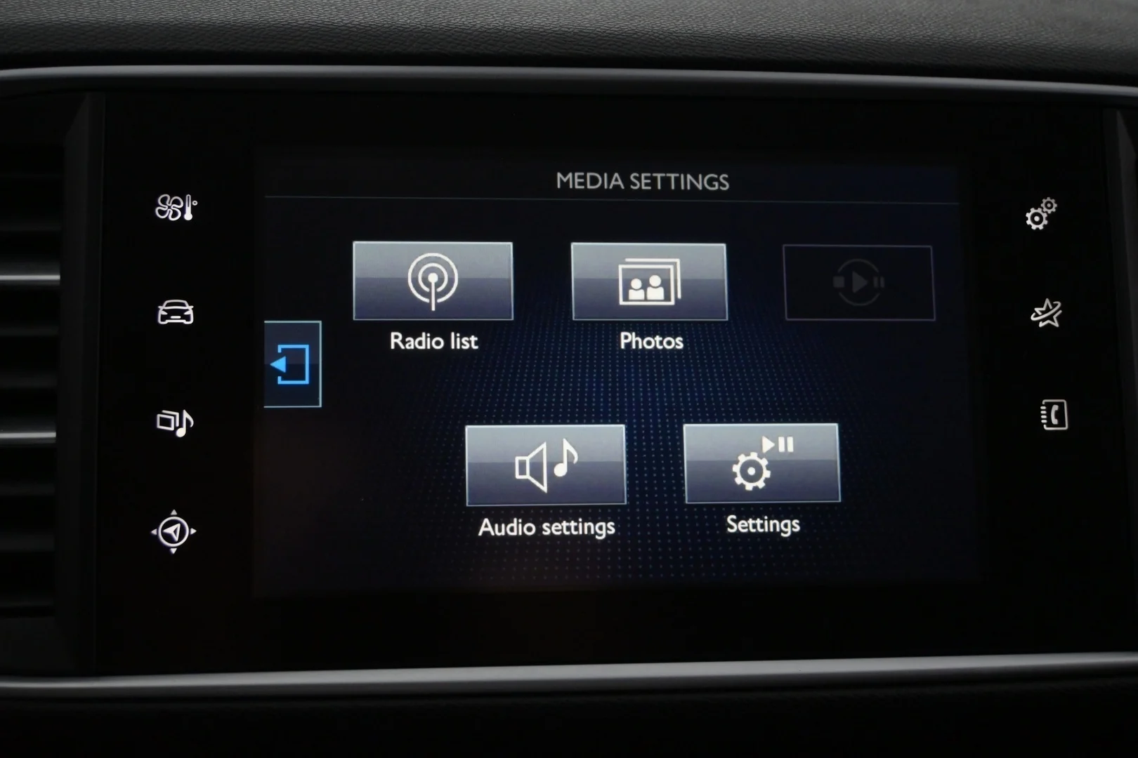 Car Image - 3FdLRCJSnrz0r73YELGZle