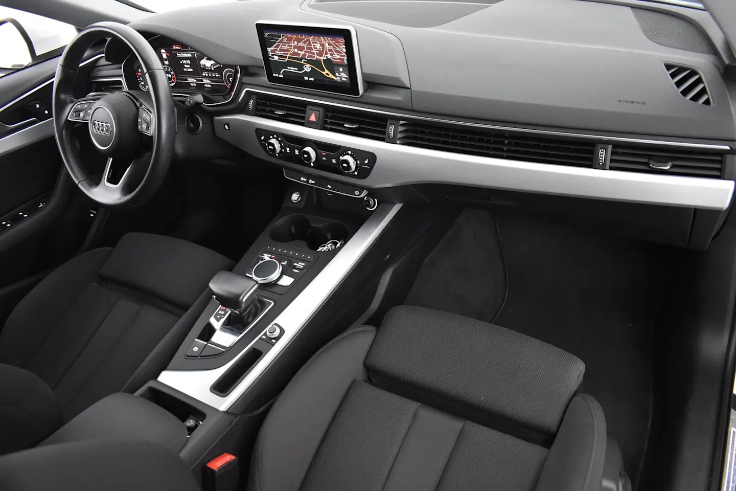 Car Image - 6nGDKICNmitjfvJjchIFsN