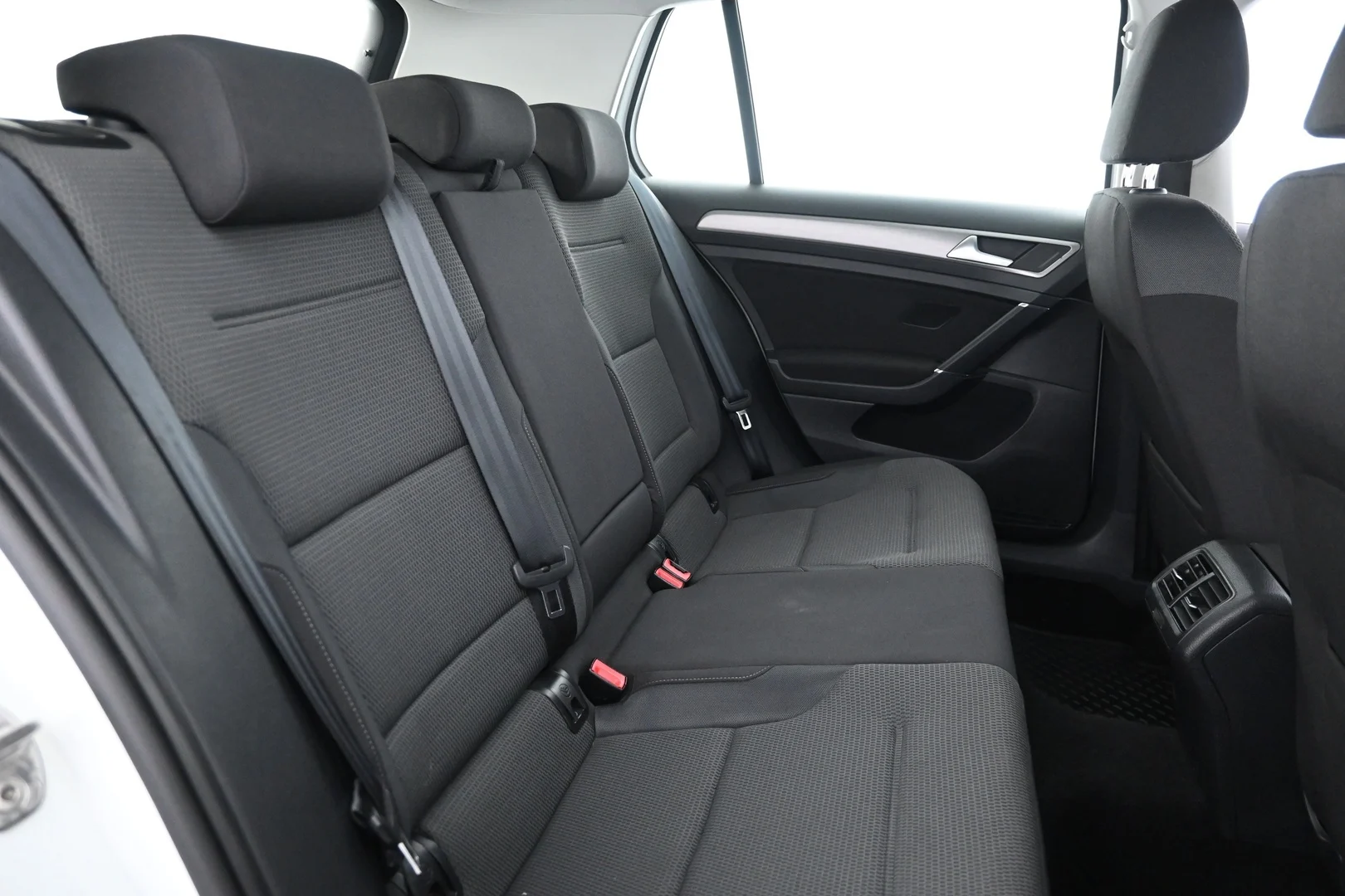 Car Image - 4vMpD9CYfGsenq0gIucQGM