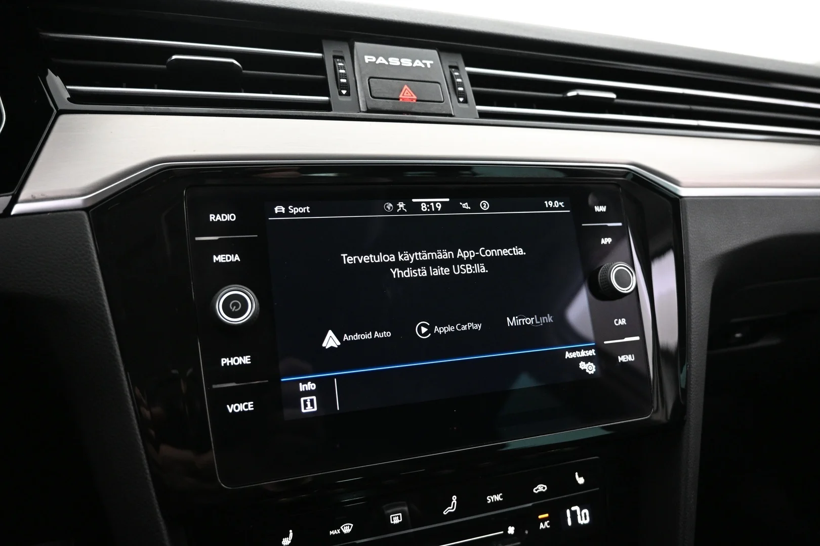Car Image - 7qKM8SmkIEpFWAbqzRMux7