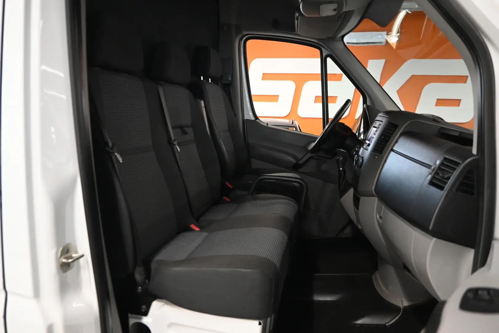 Car Image - 4qZnDMJWFbbfLAApwB1eMq