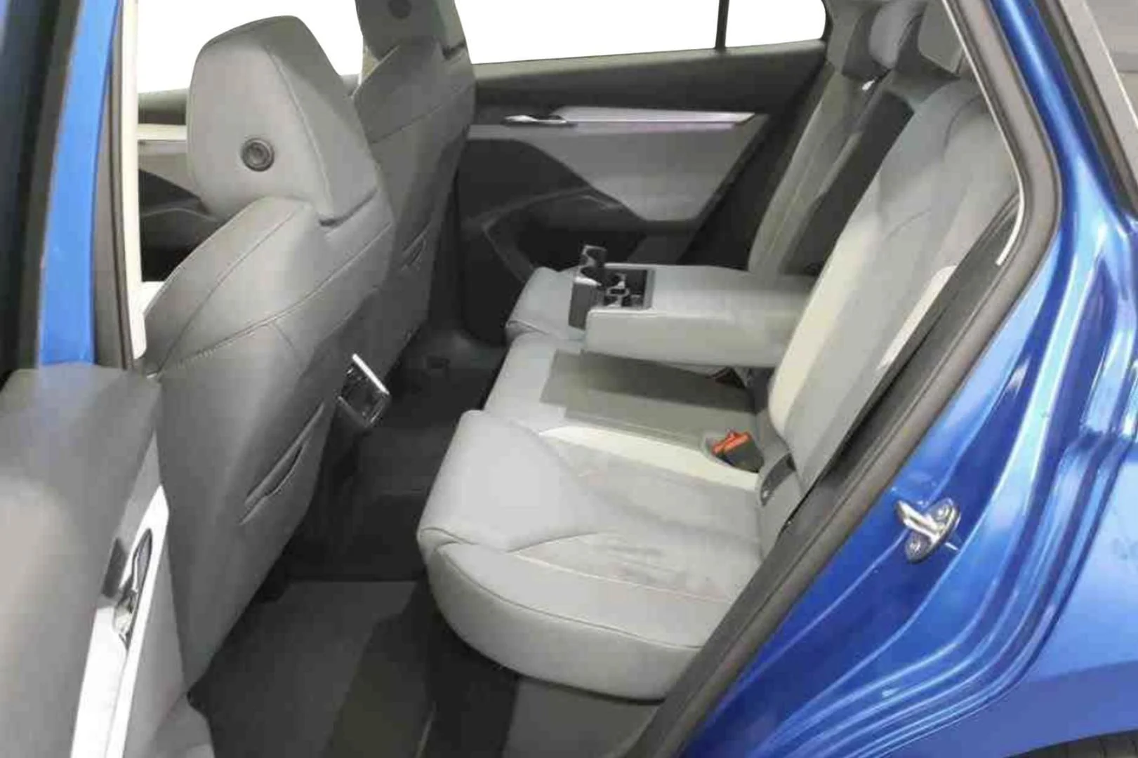 Car Image - 2hudxI9XyN1NttOlt3C8jj