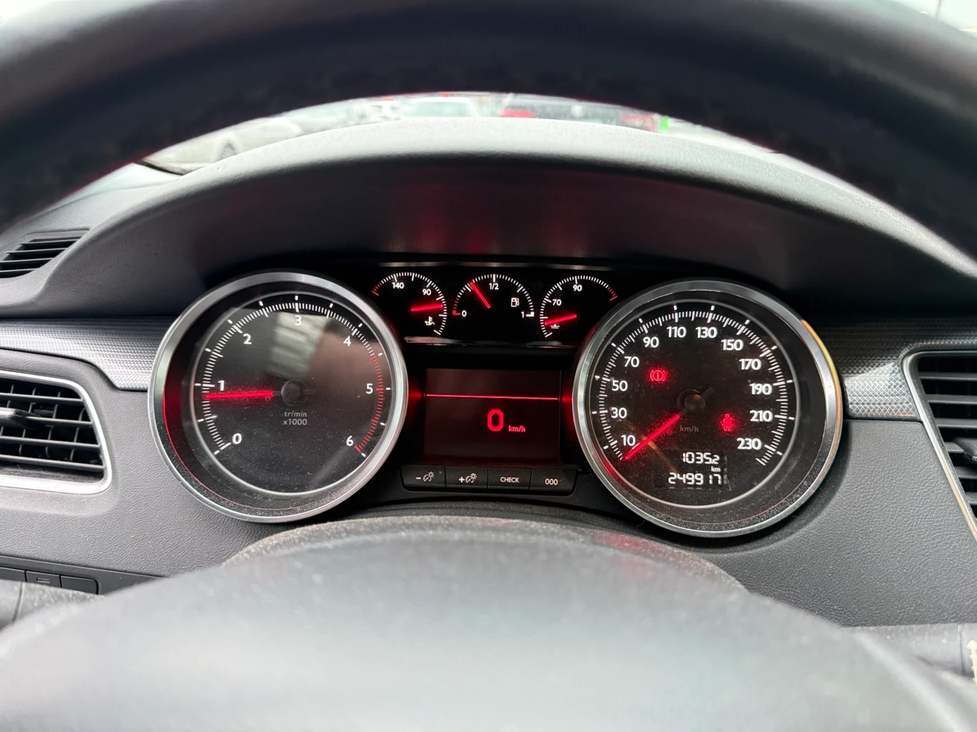 Car Image - 2rutqAn32AlBPOEljUgGSe