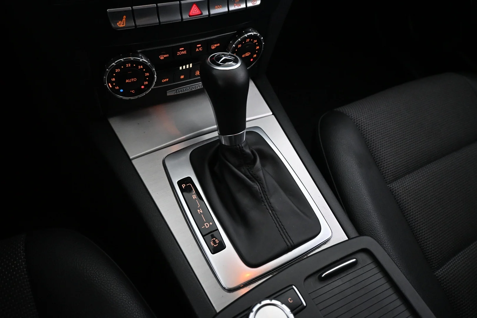 Car Image - 4C9nbOLXcCt44i3PuBZhzS