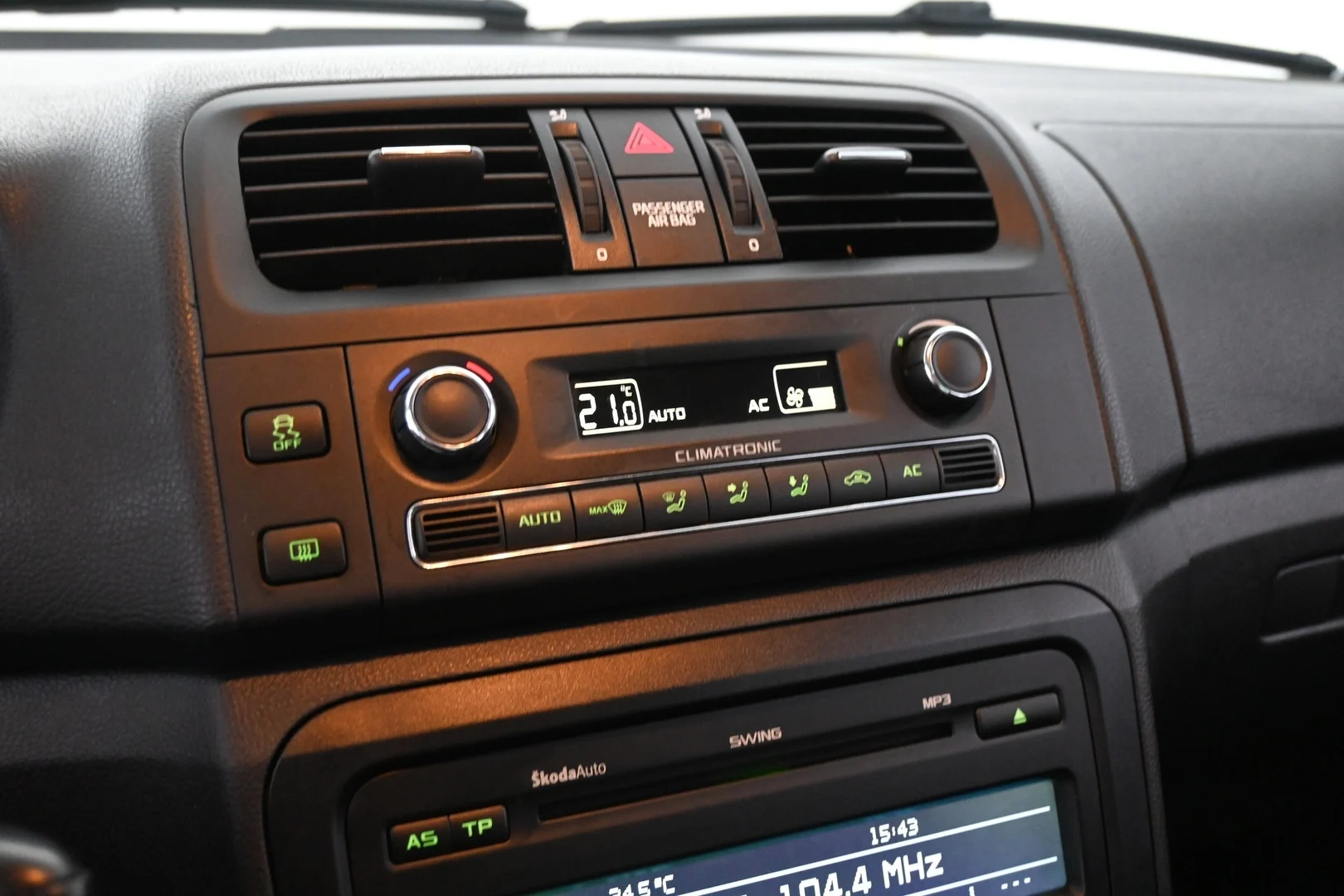Car Image - 1KzWg6oklmUmFTx50JGMau