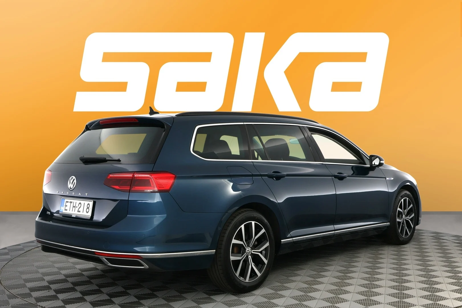 Car Image - 44Cy5i6oENg8V20nZ5DVJJ