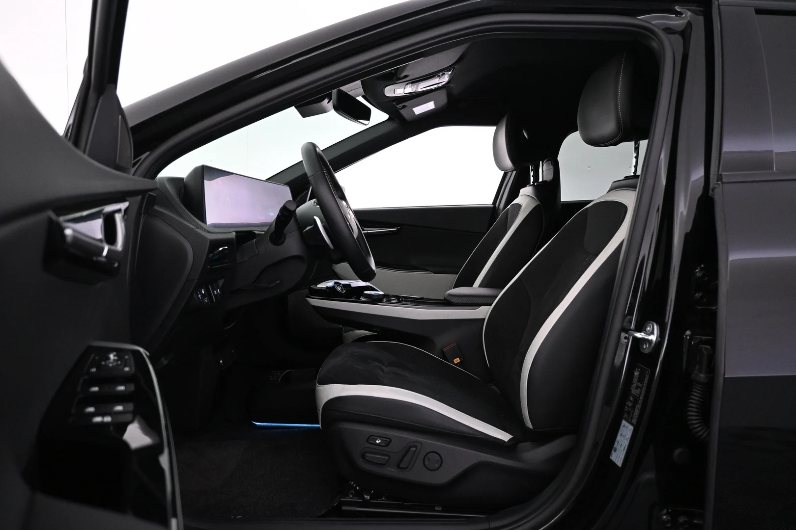 Car Image - 7KsANhpafynENdcmkaXJo5