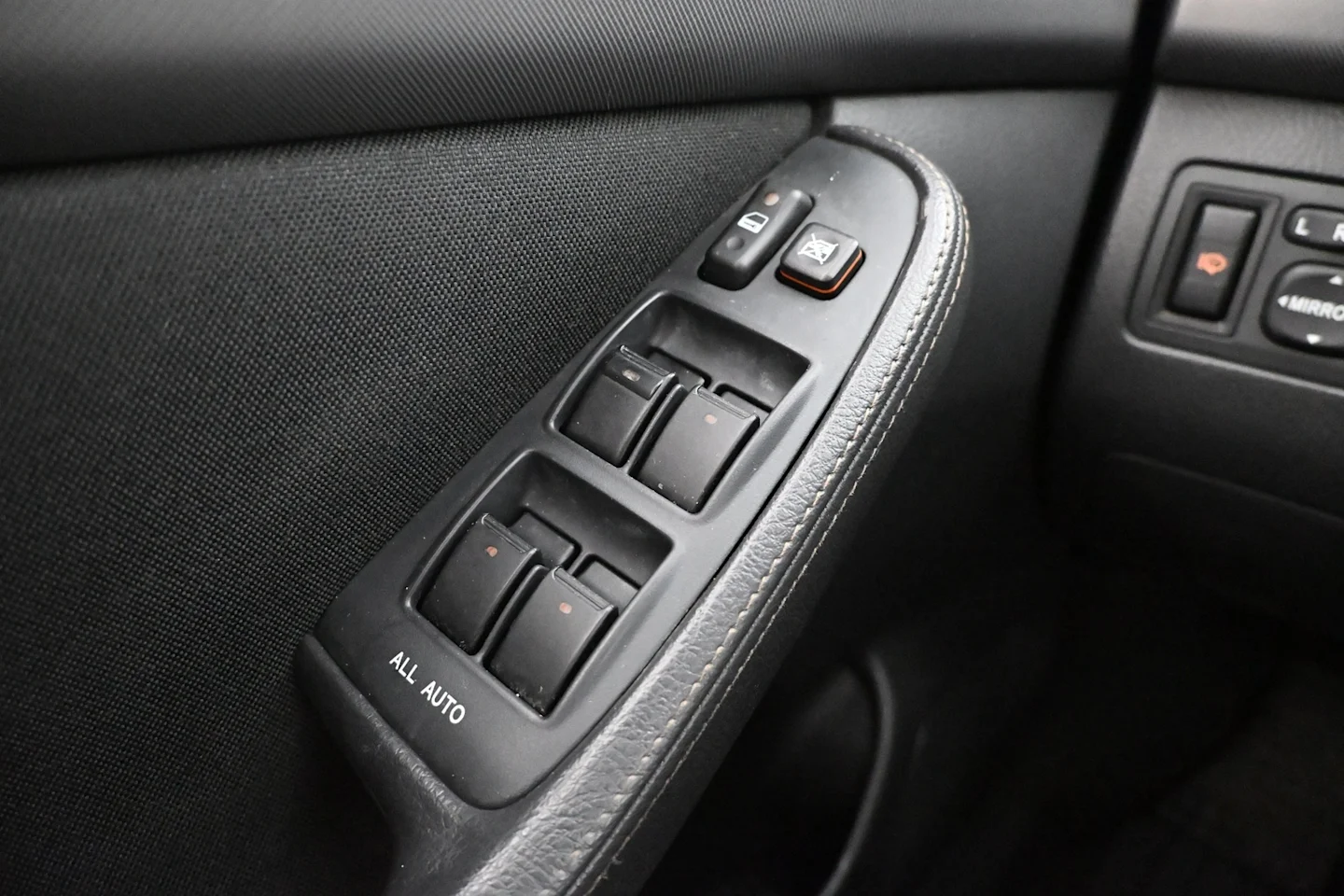 Car Image - 5nKGcAdNvRiSa6x0gL5jrL