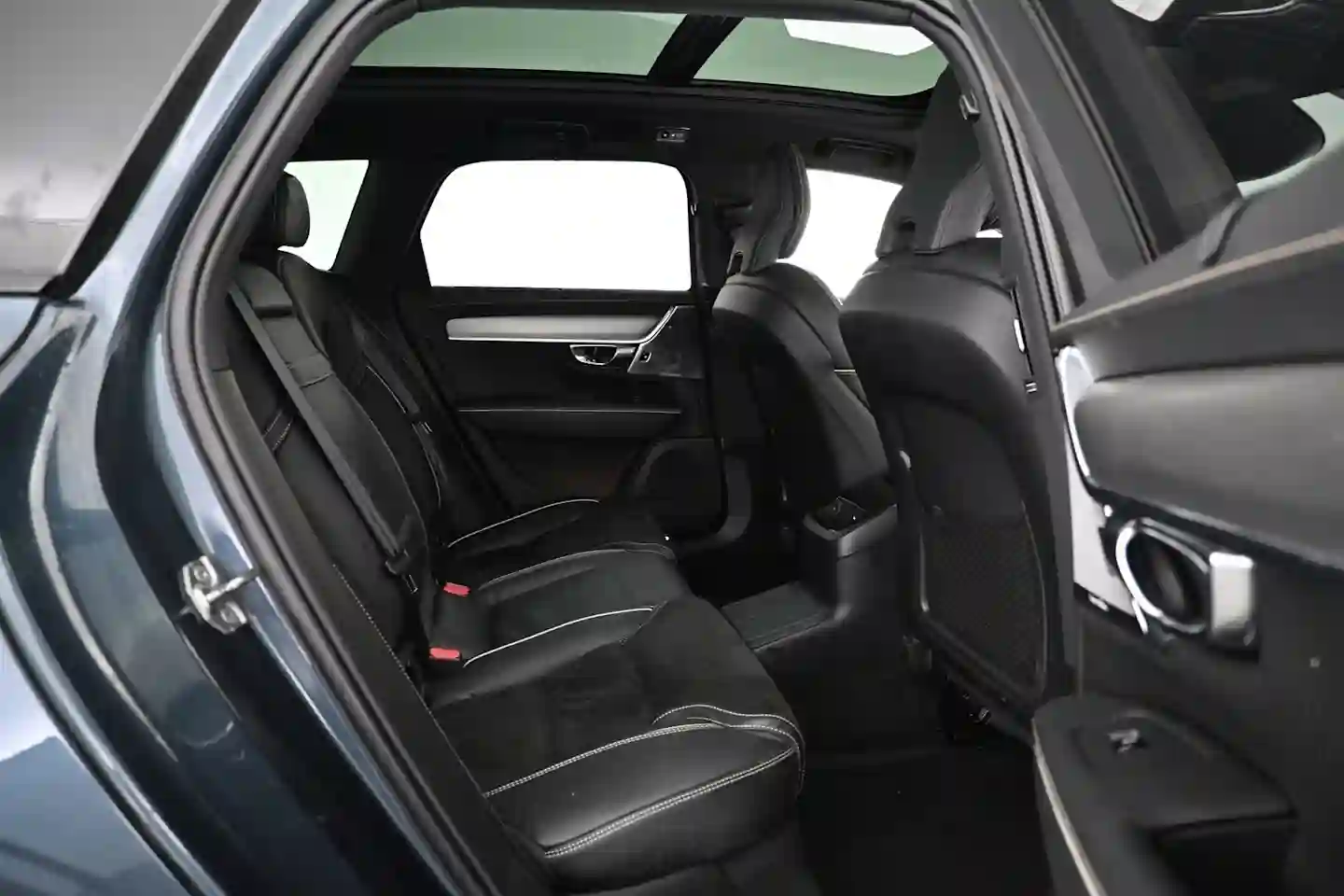 Car Image - 54M2C8wY421xo3AMTTFRs8