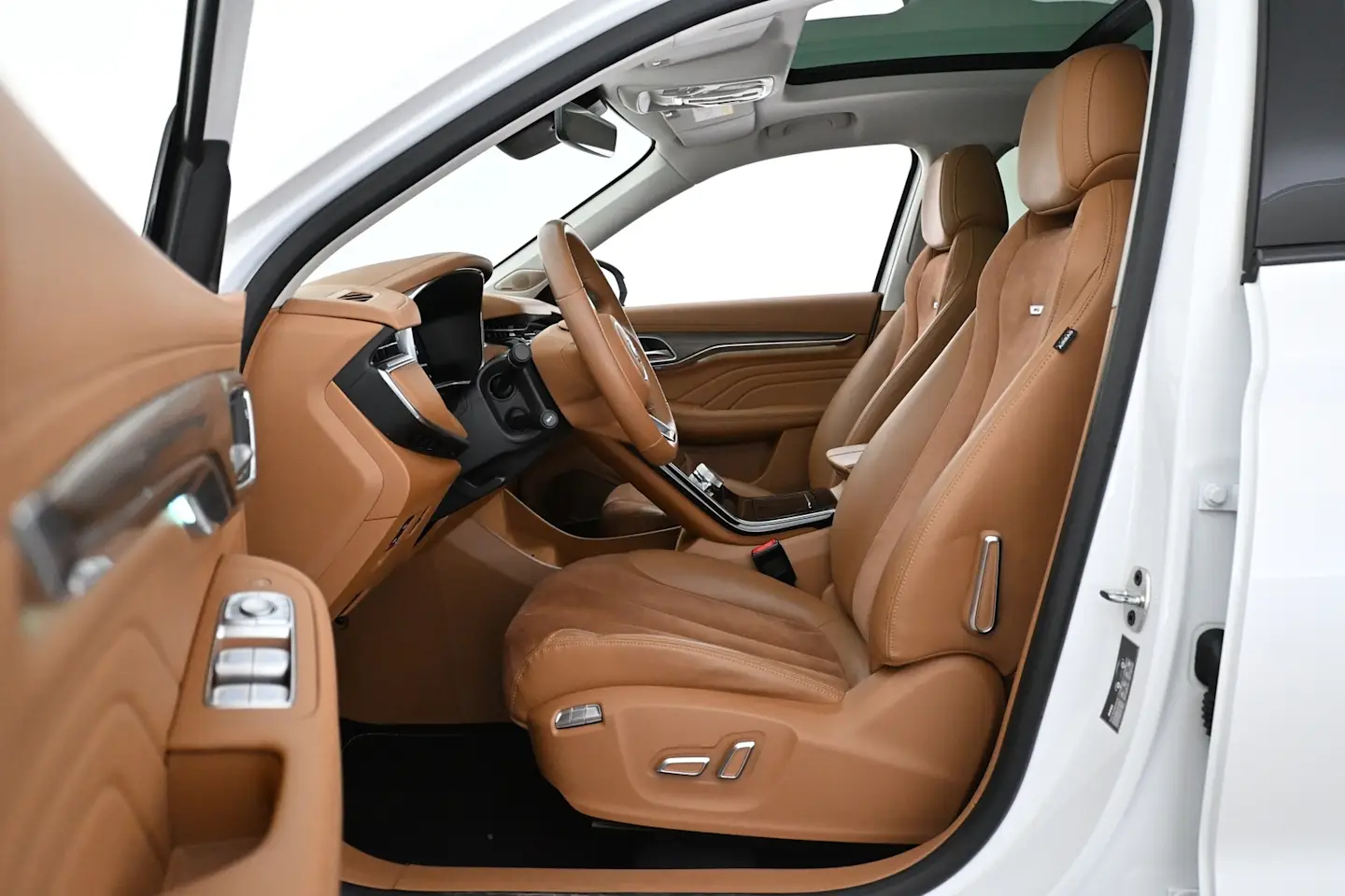 Car Image - 3ly9b7ZxJNFw9Dm71yMLhV