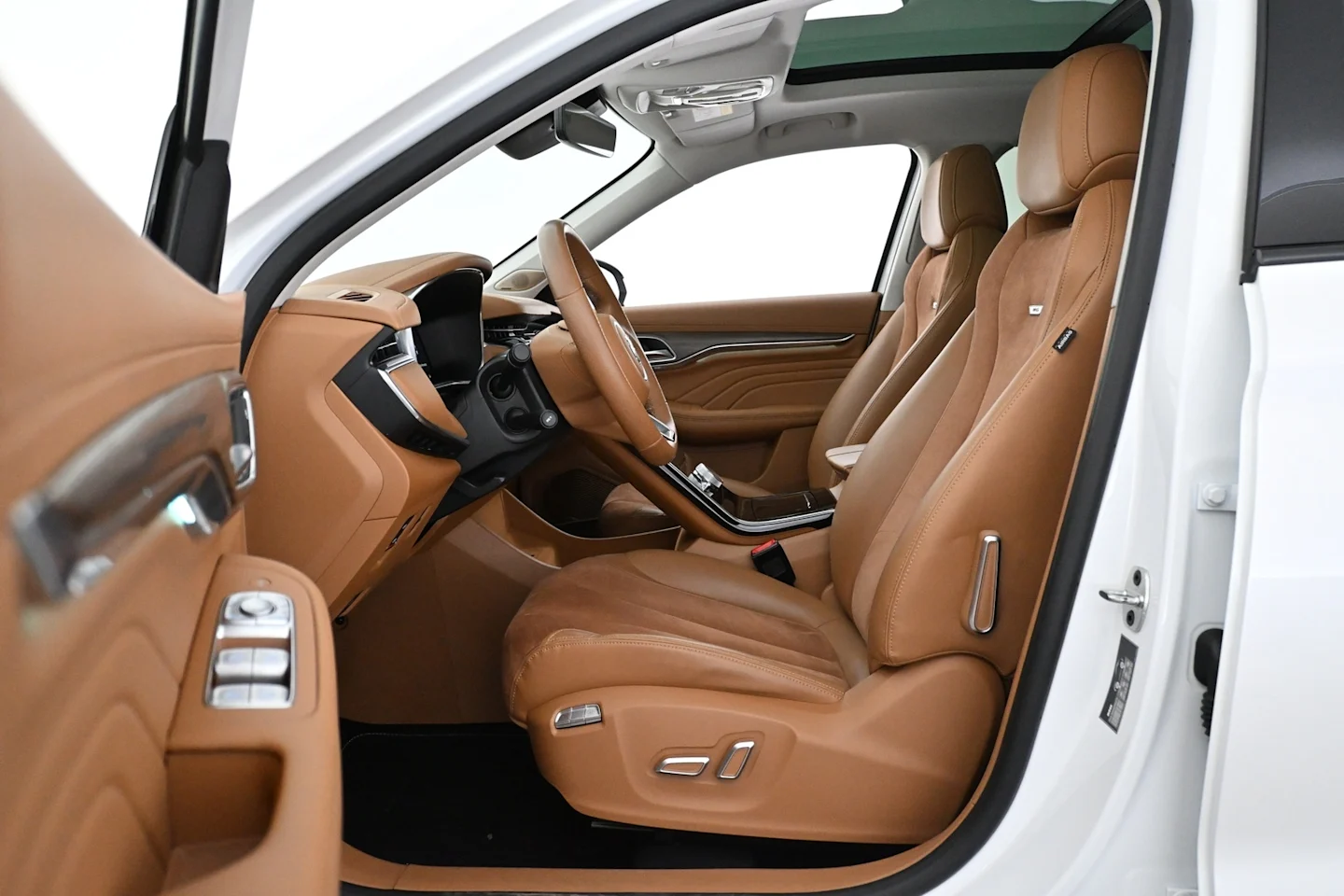 Car Image - 3ly9b7ZxJNFw9Dm71yMLhV
