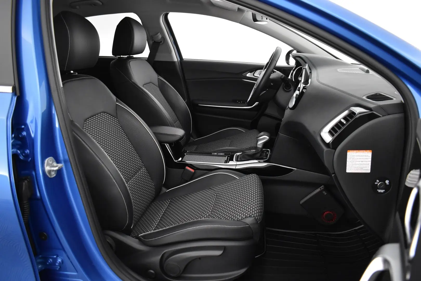 Car Image - 5eH8yv9Fc7bZ6po3nywrpv
