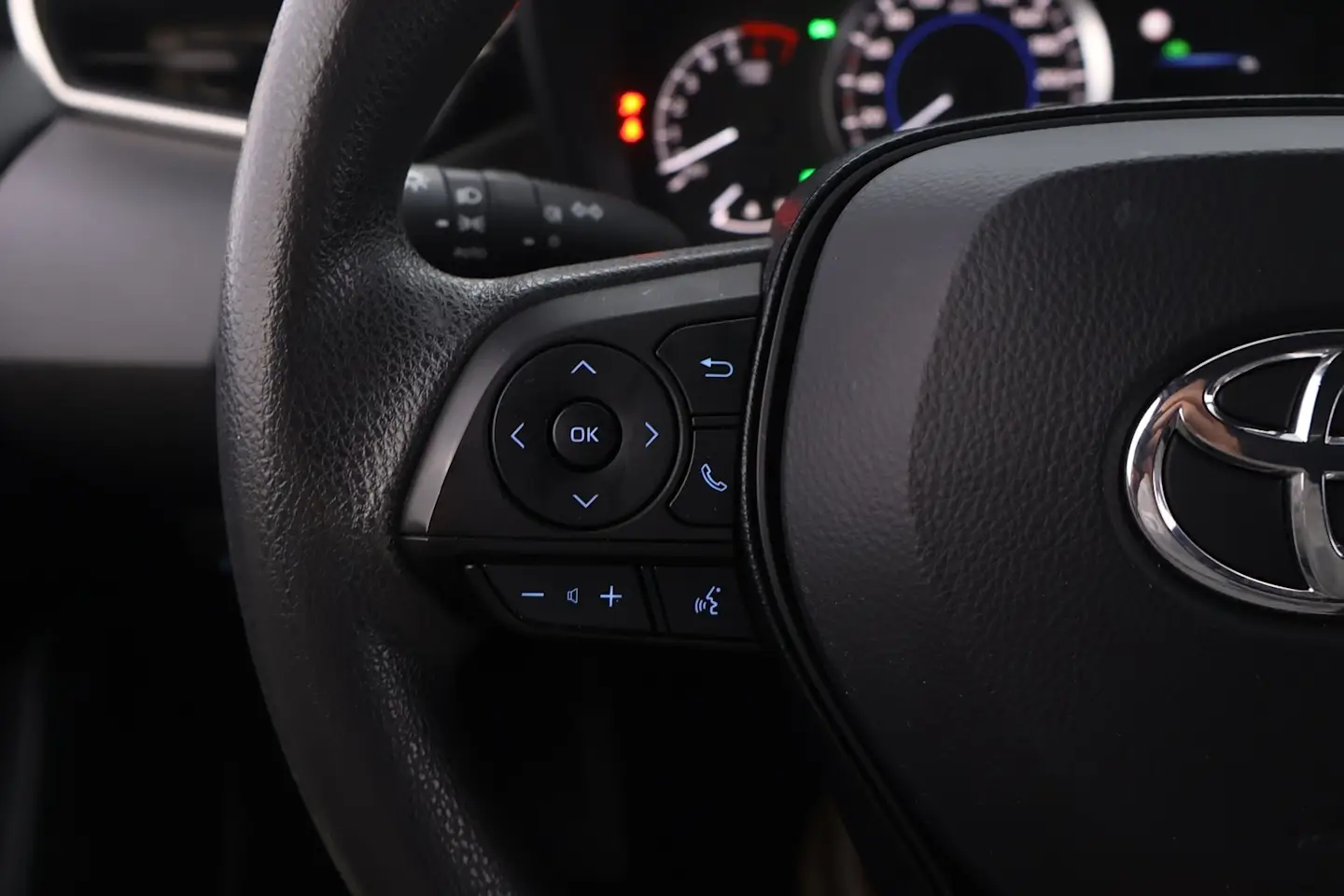 Car Image - 6VqthsnHtHyeQfHxWpdctt