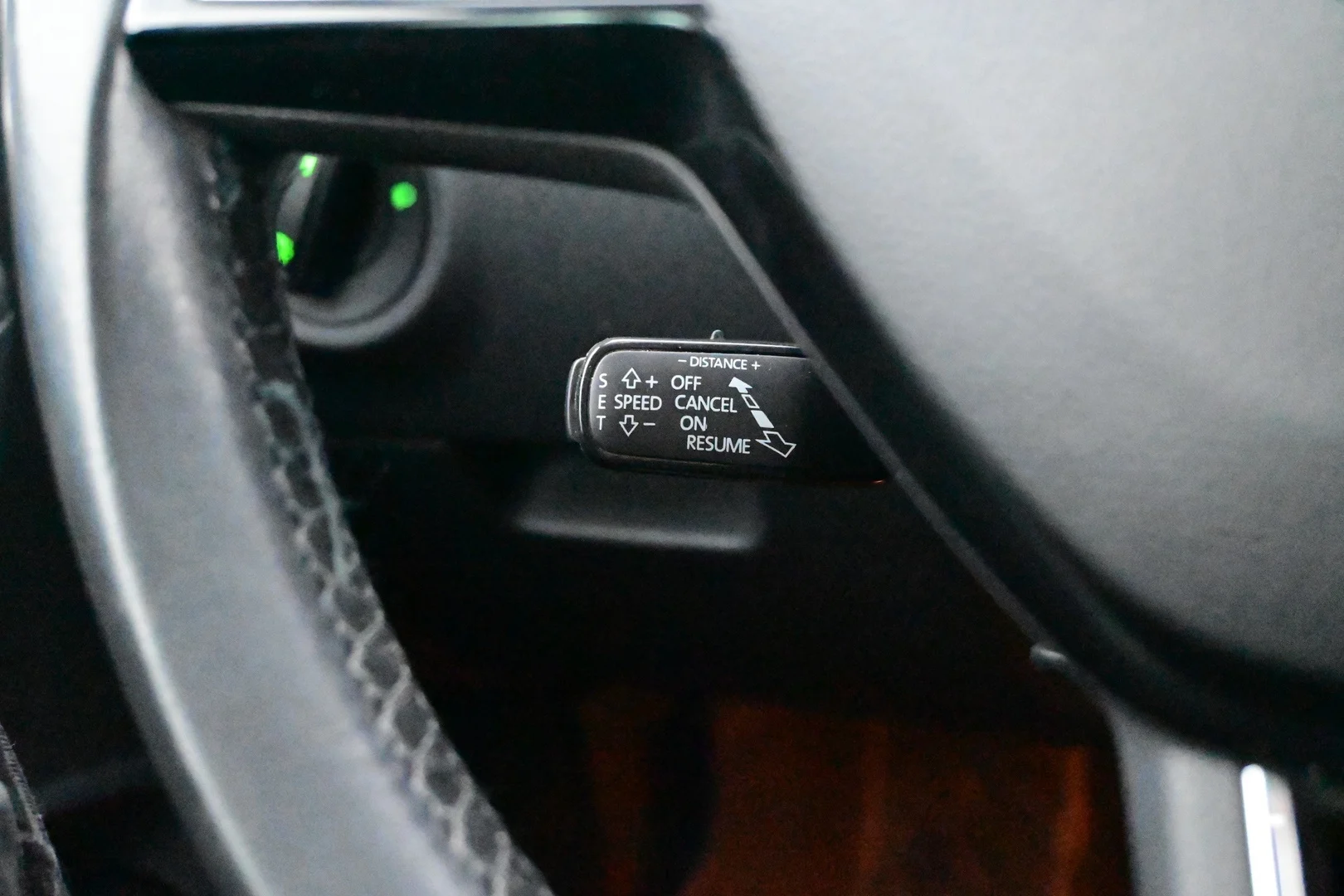 Car Image - 3wNmTCwUPHhRqNviNzXaBT