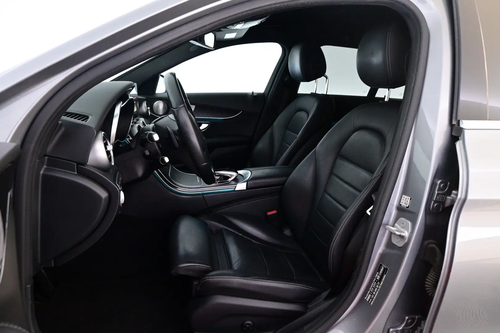 Car Image - 3Q1cmYW1wquo21rty4CEox